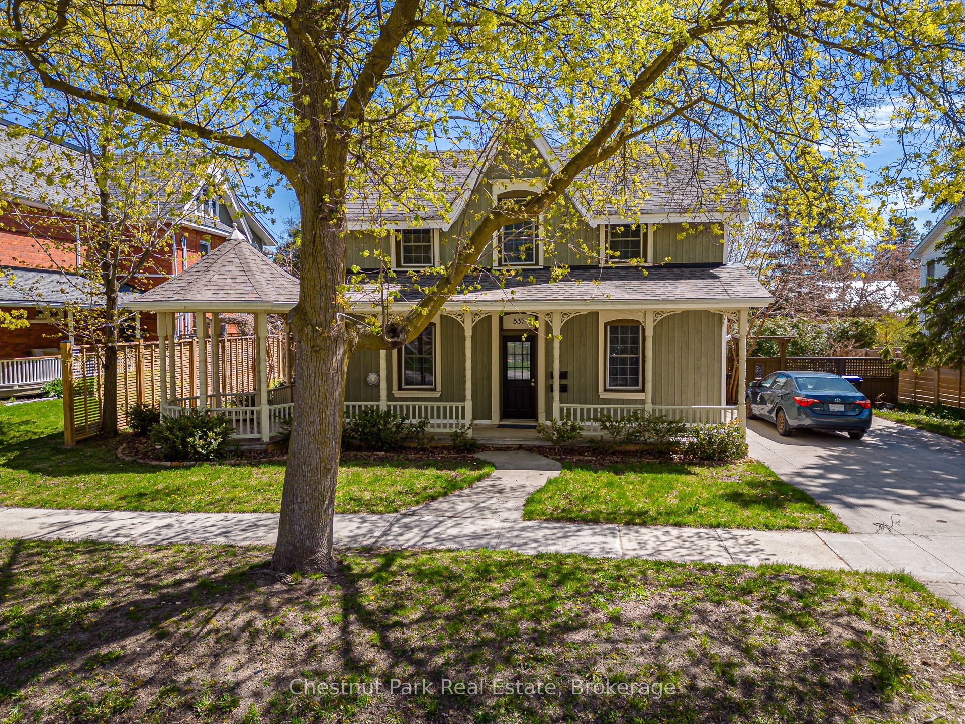 537 Ste Marie Street Property Photo 2