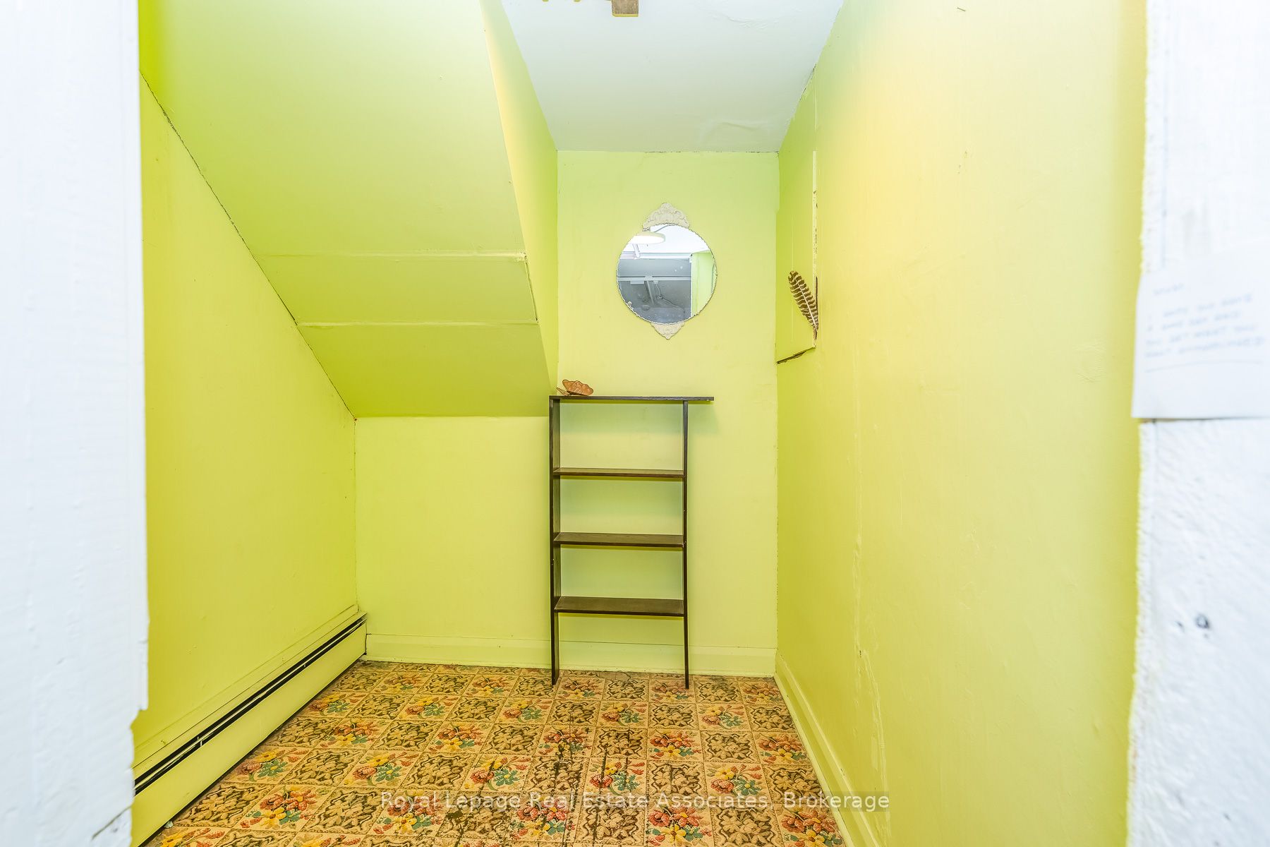 133 Dunlop Street E Property Photo 13