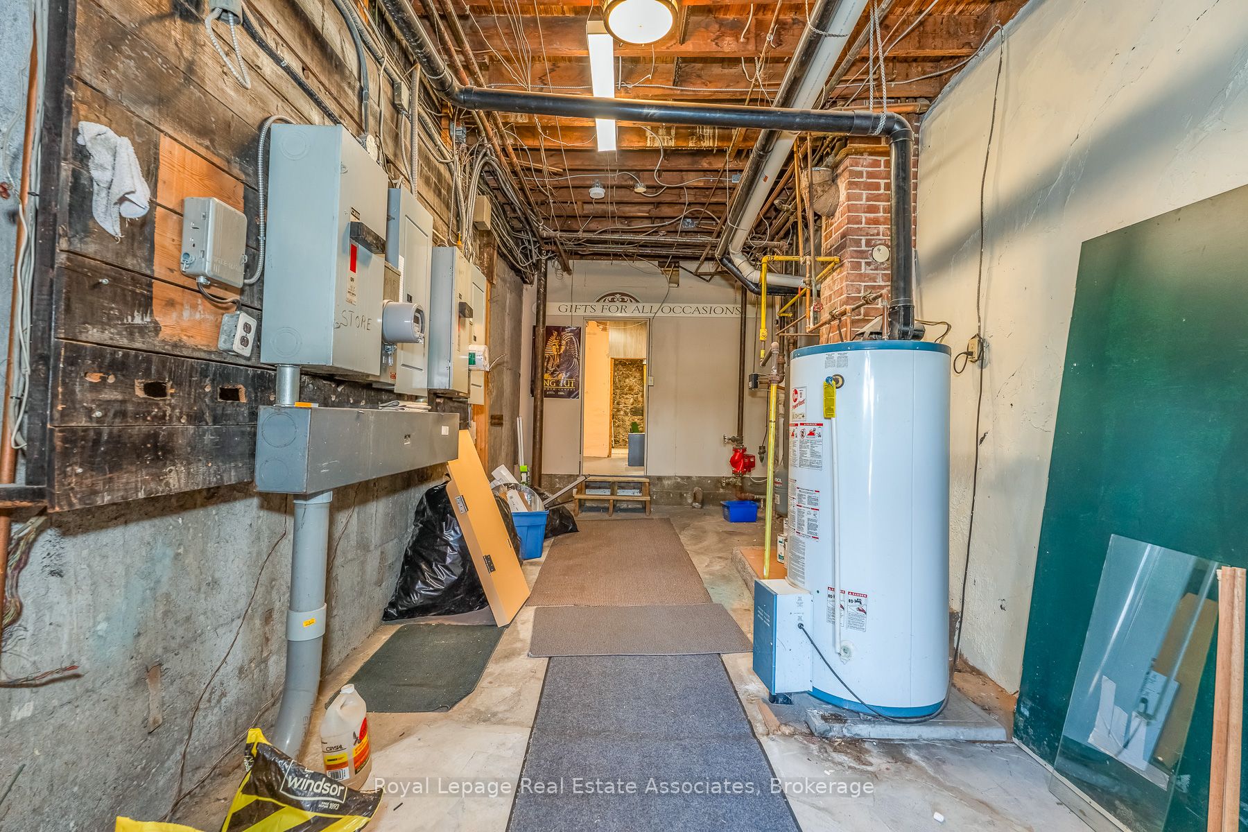 133 Dunlop Street E Property Photo 16