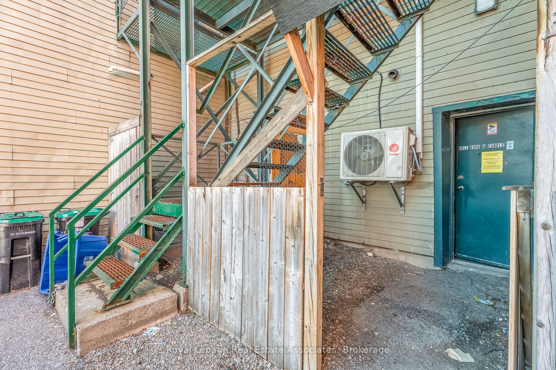 133 Dunlop Street E Property Photo 19