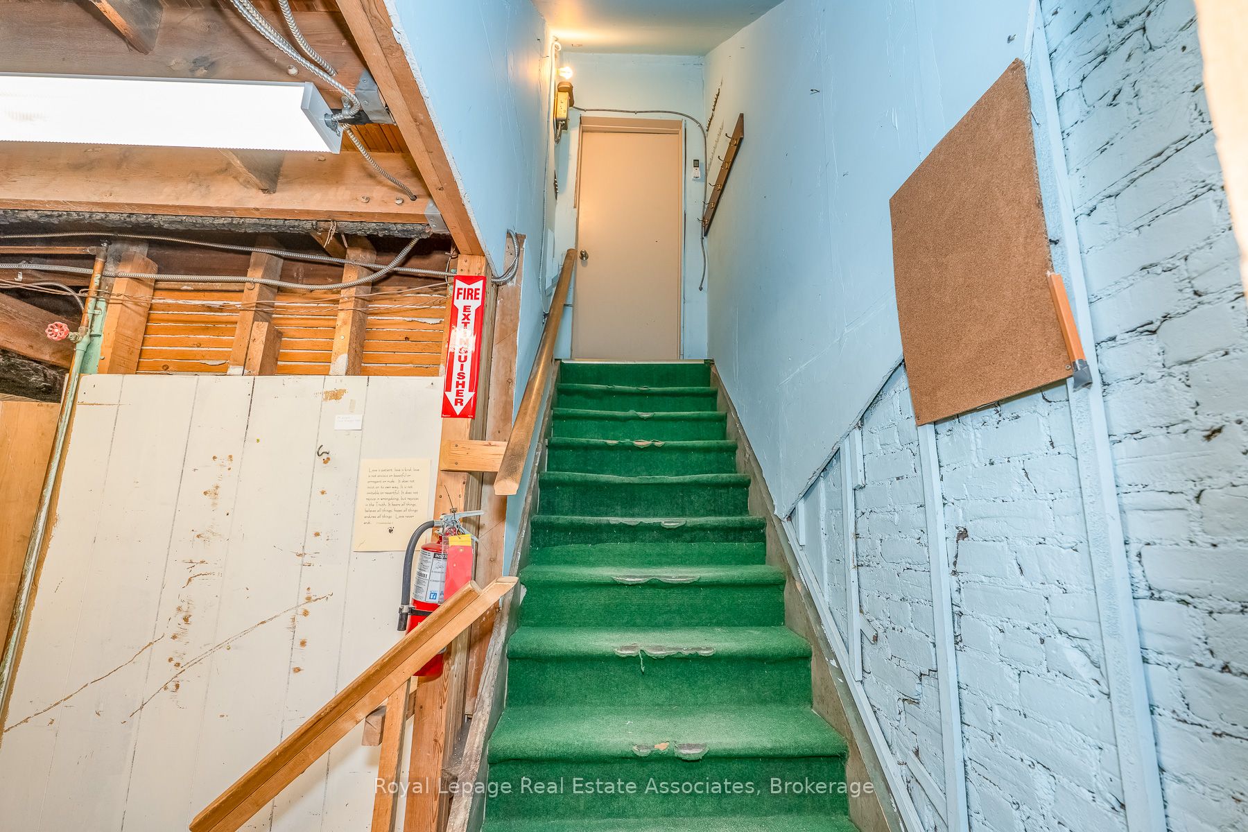 133 Dunlop Street E Property Photo 35