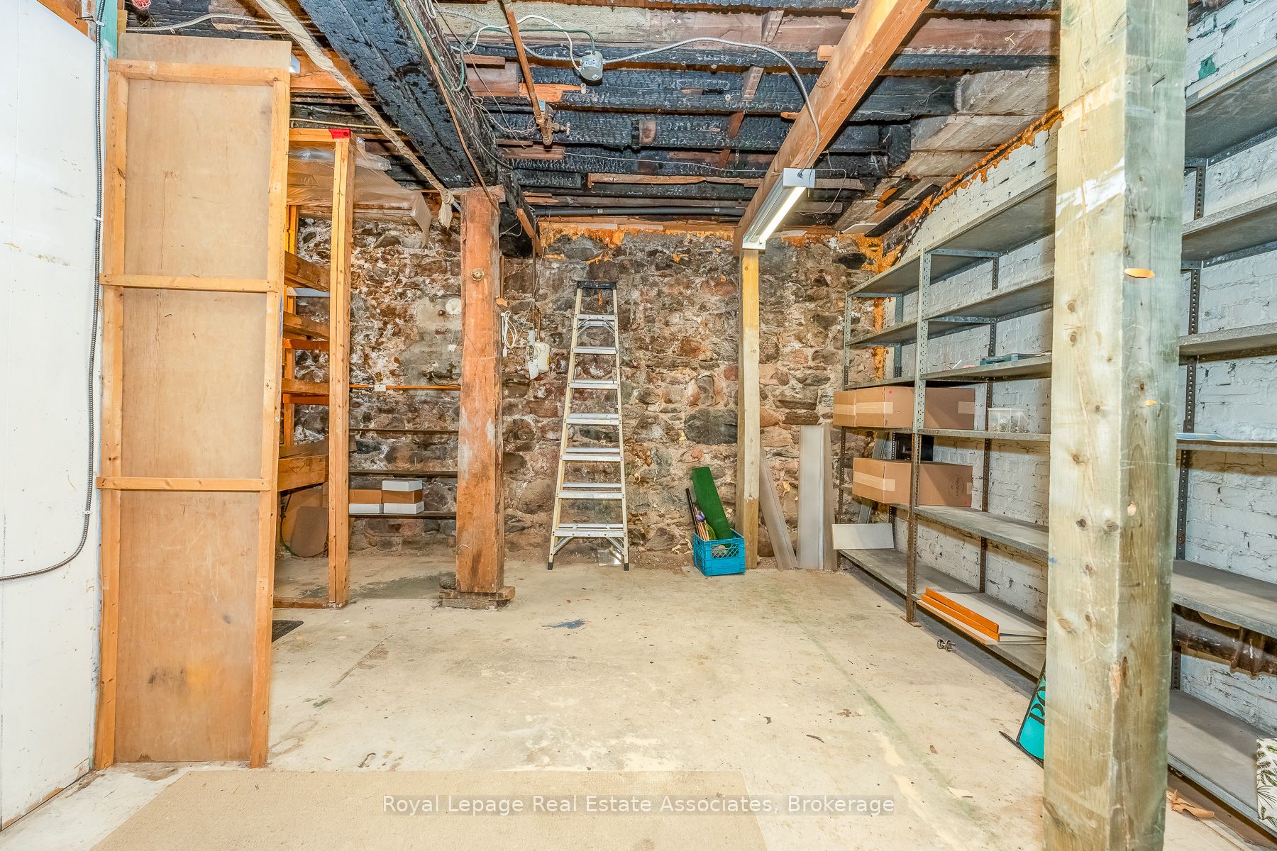 133 Dunlop Street E Property Photo 42