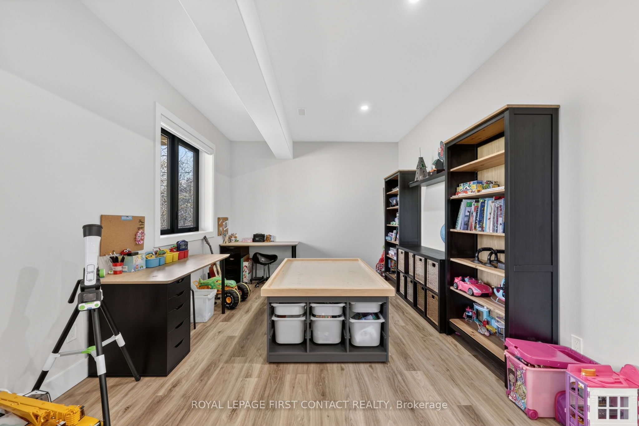 144 Arlynn Crescent Property Photo 29