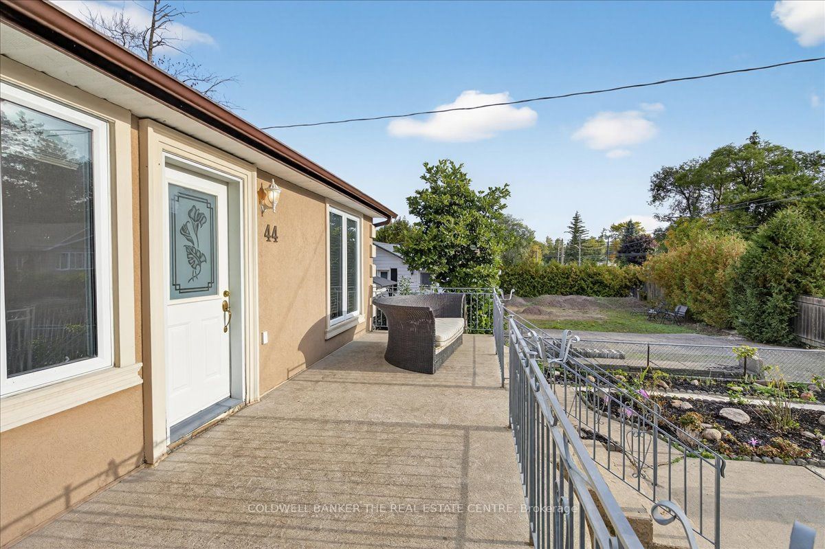 44 Glenwood Drive Property Photo 9