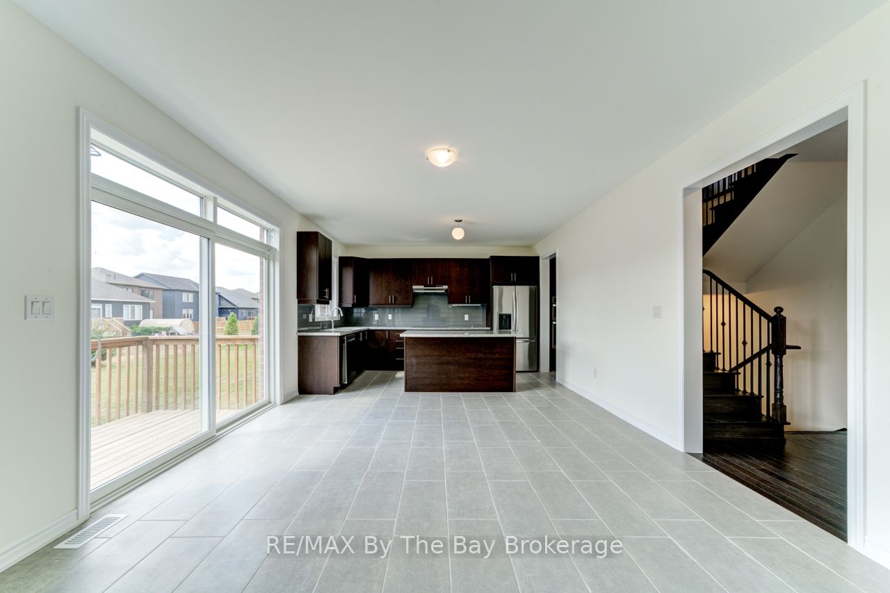 174 Mapleside Drive Property Photo 7