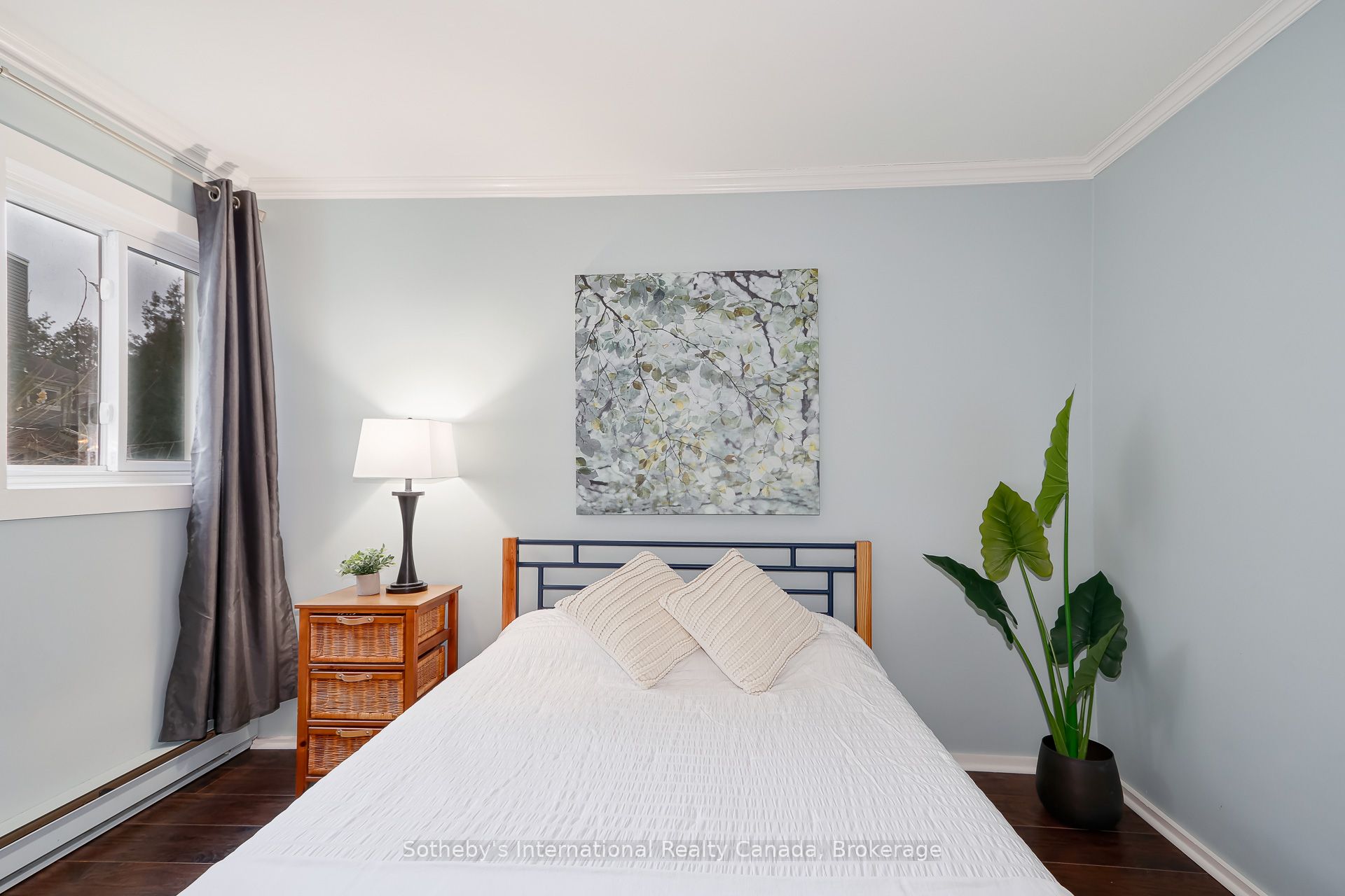 214 Escarpment Crescent 214 Property Photo 13