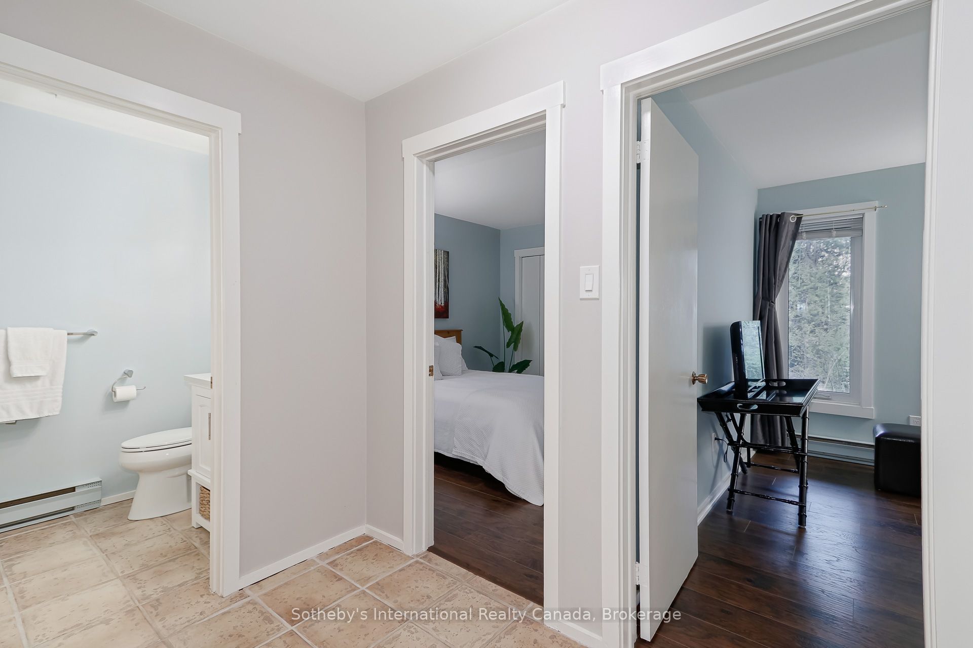 214 Escarpment Crescent 214 Property Photo 22