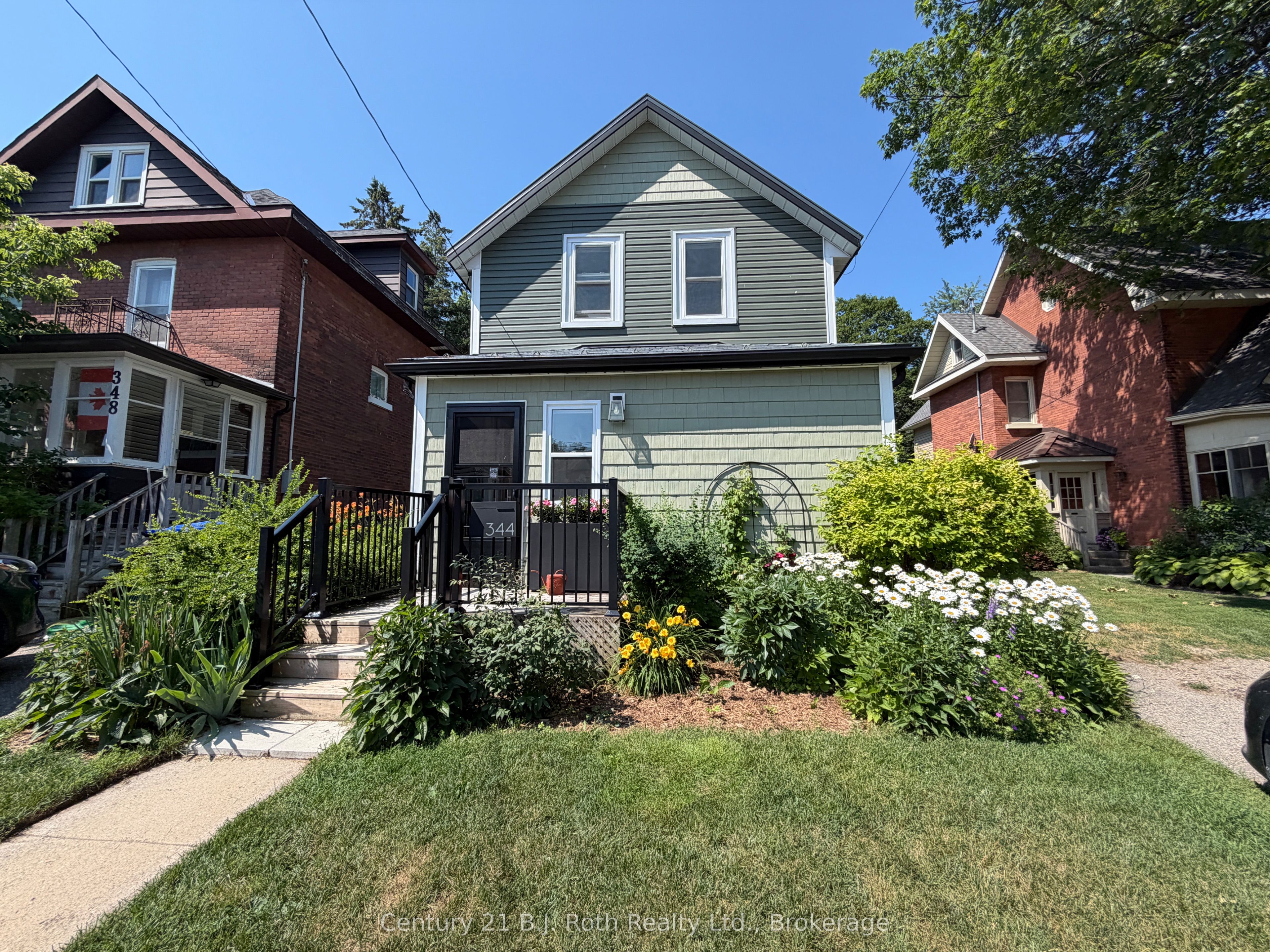 344 Second Street Property Photo 1