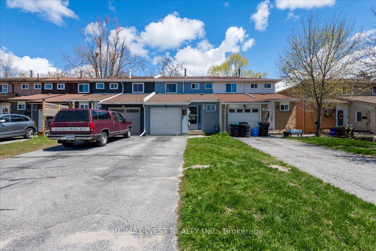 68 Chaucer Crescent Property Photo 1