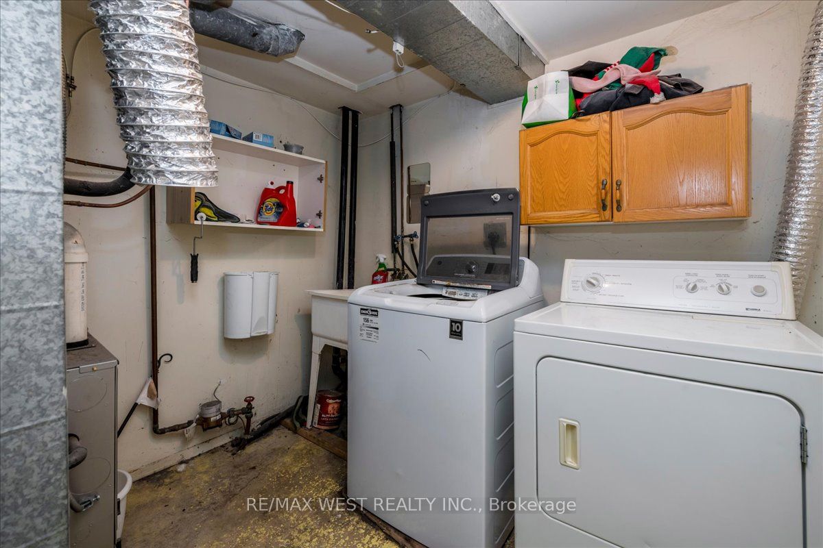 68 Chaucer Crescent Property Photo 15