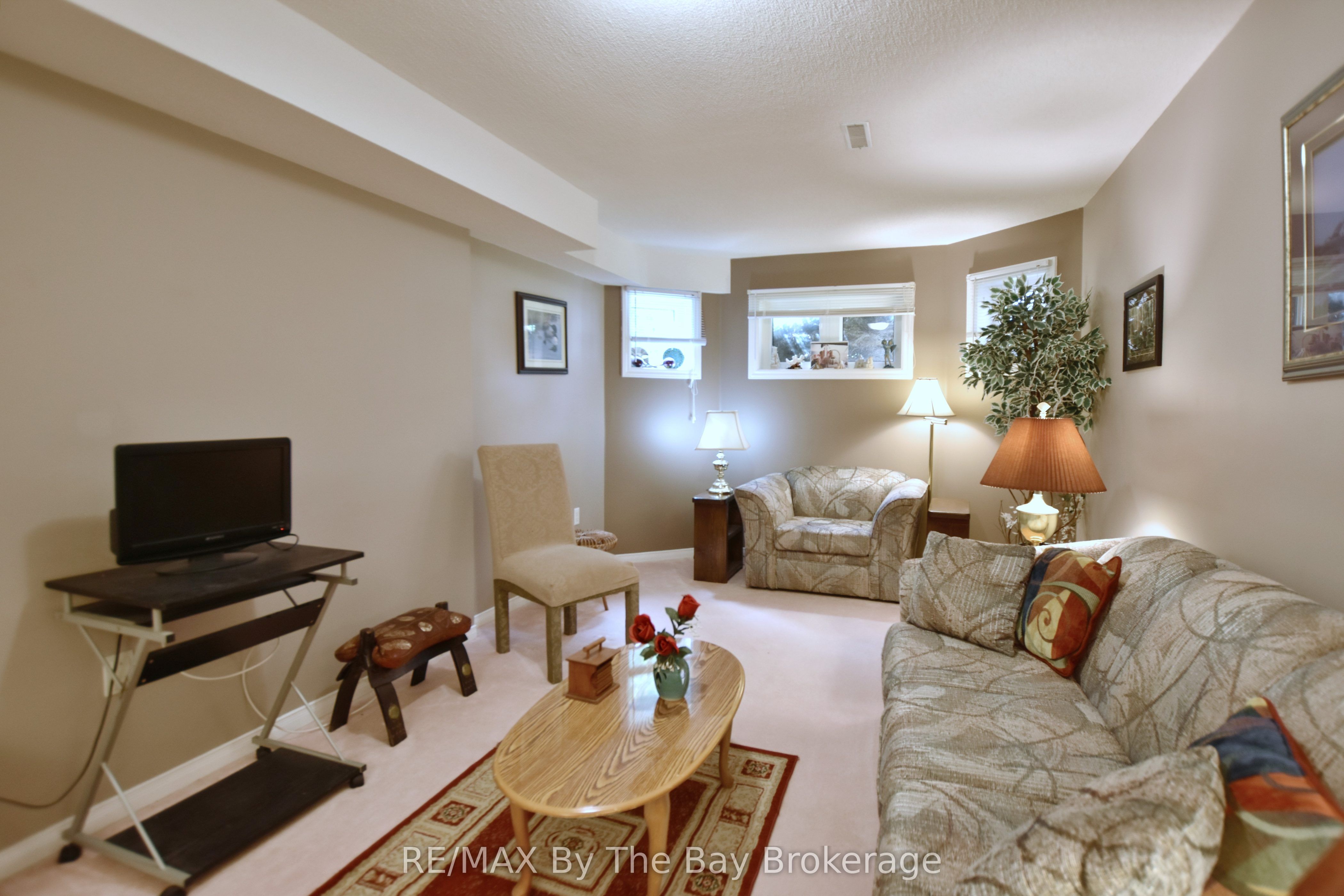 17 Acorn Crescent Property Photo 29