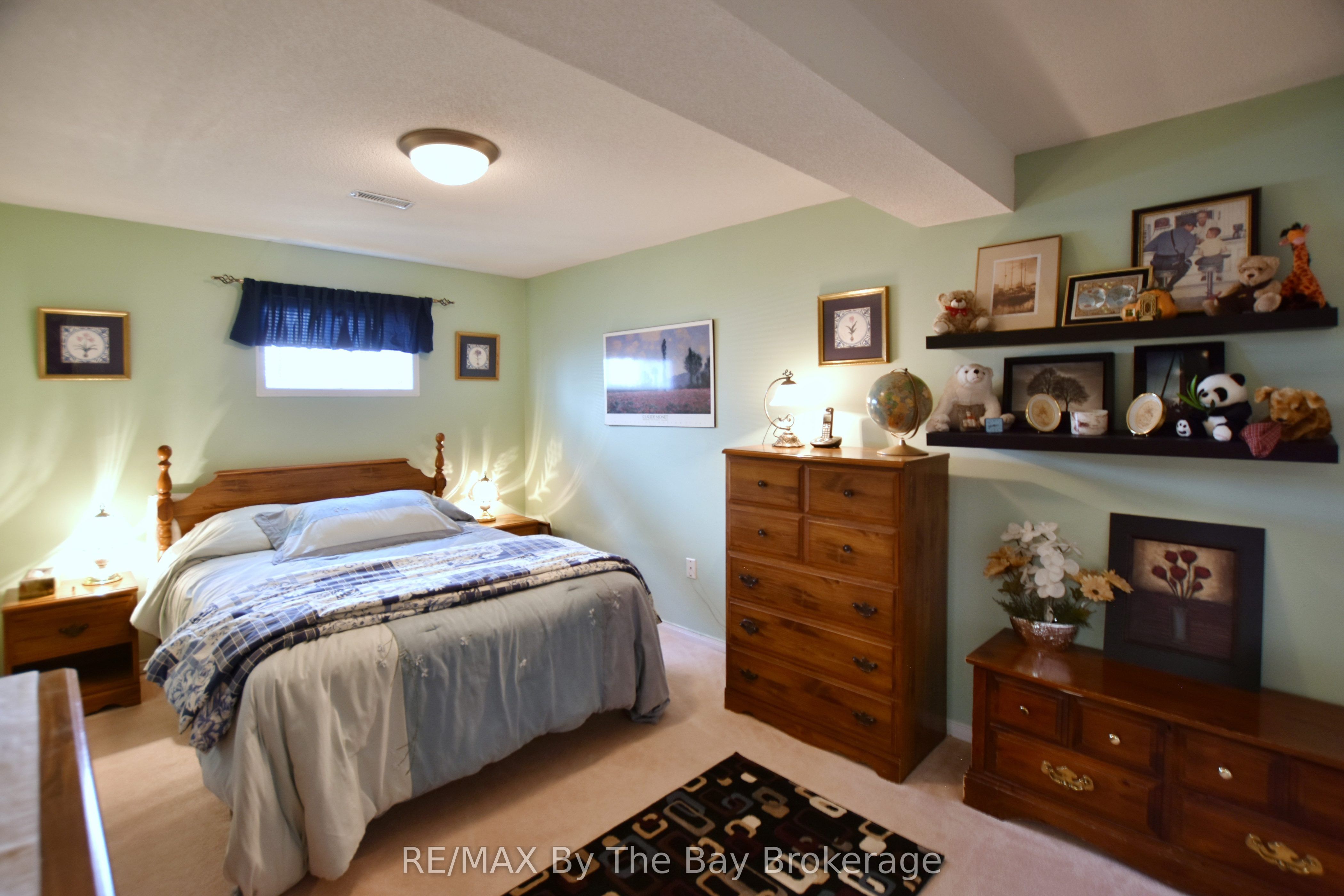17 Acorn Crescent Property Photo 32