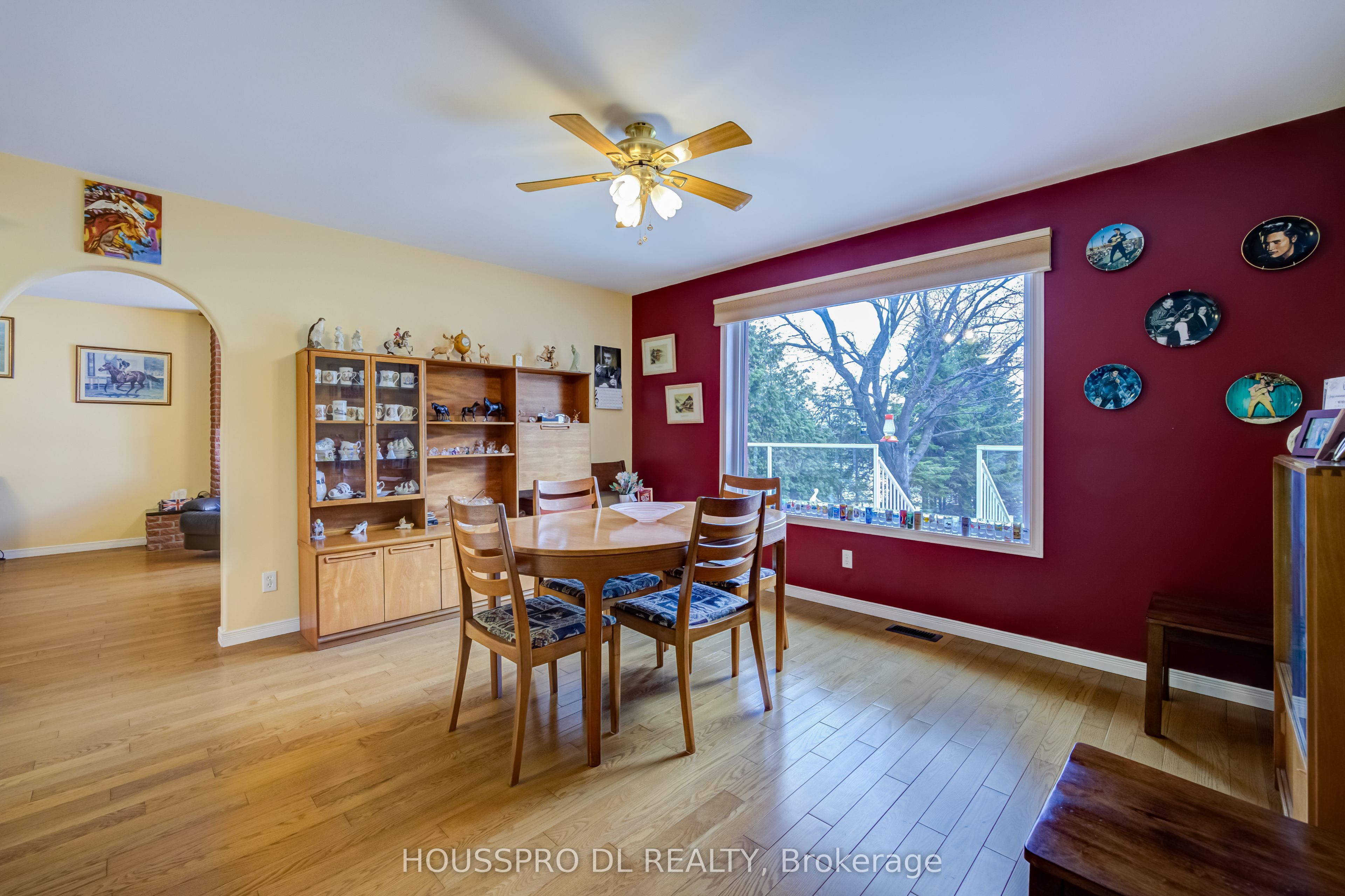 2683 Lakeshore Road E Property Photo 13