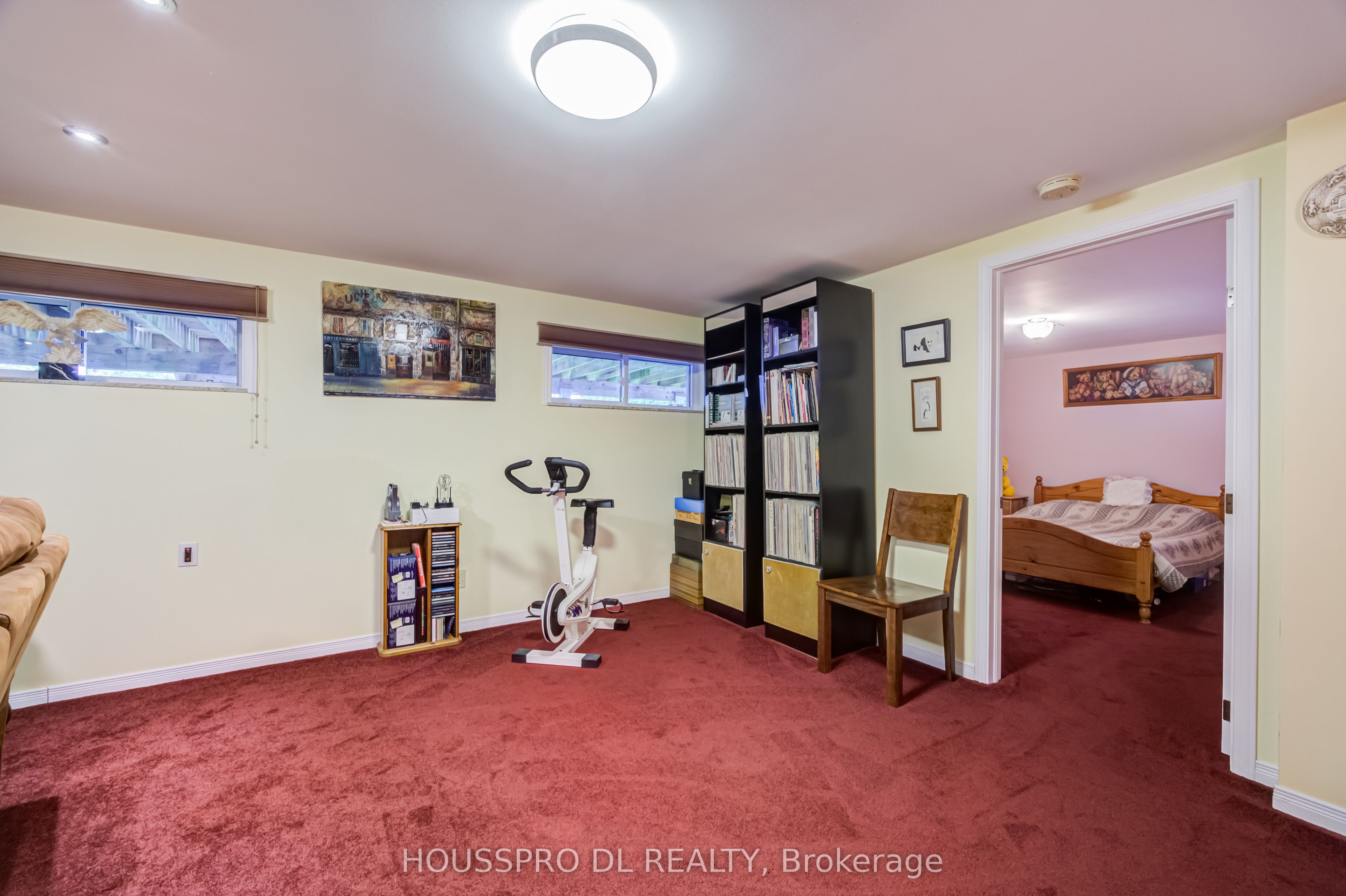2683 Lakeshore Road E Property Photo 30