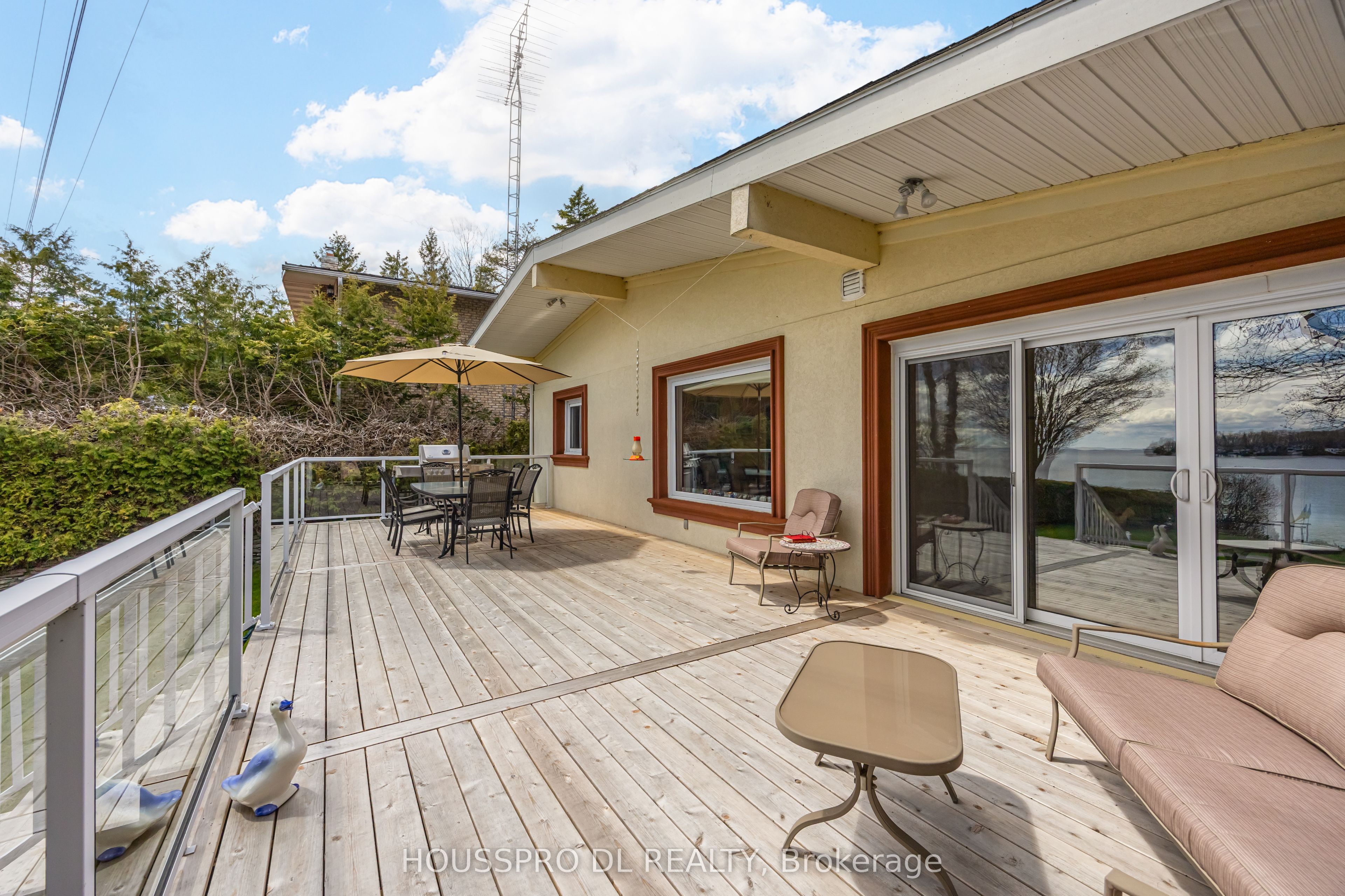 2683 Lakeshore Road E Property Photo 43