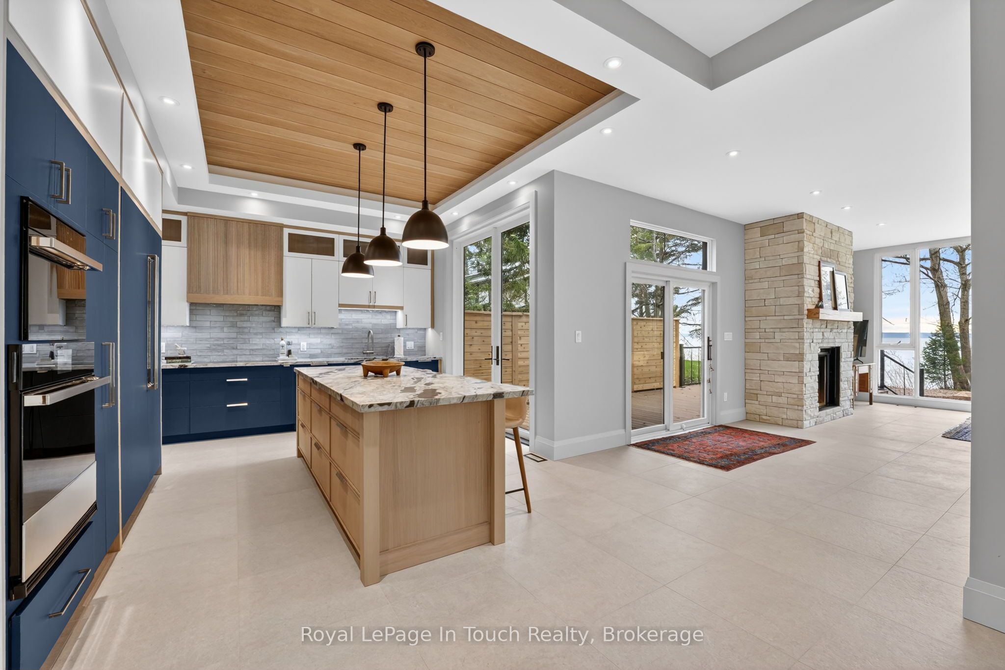 160 Tiny Beaches Road N Property Photo 6