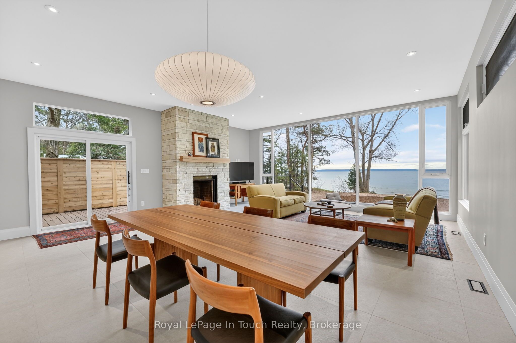 160 Tiny Beaches Road N Property Photo 14