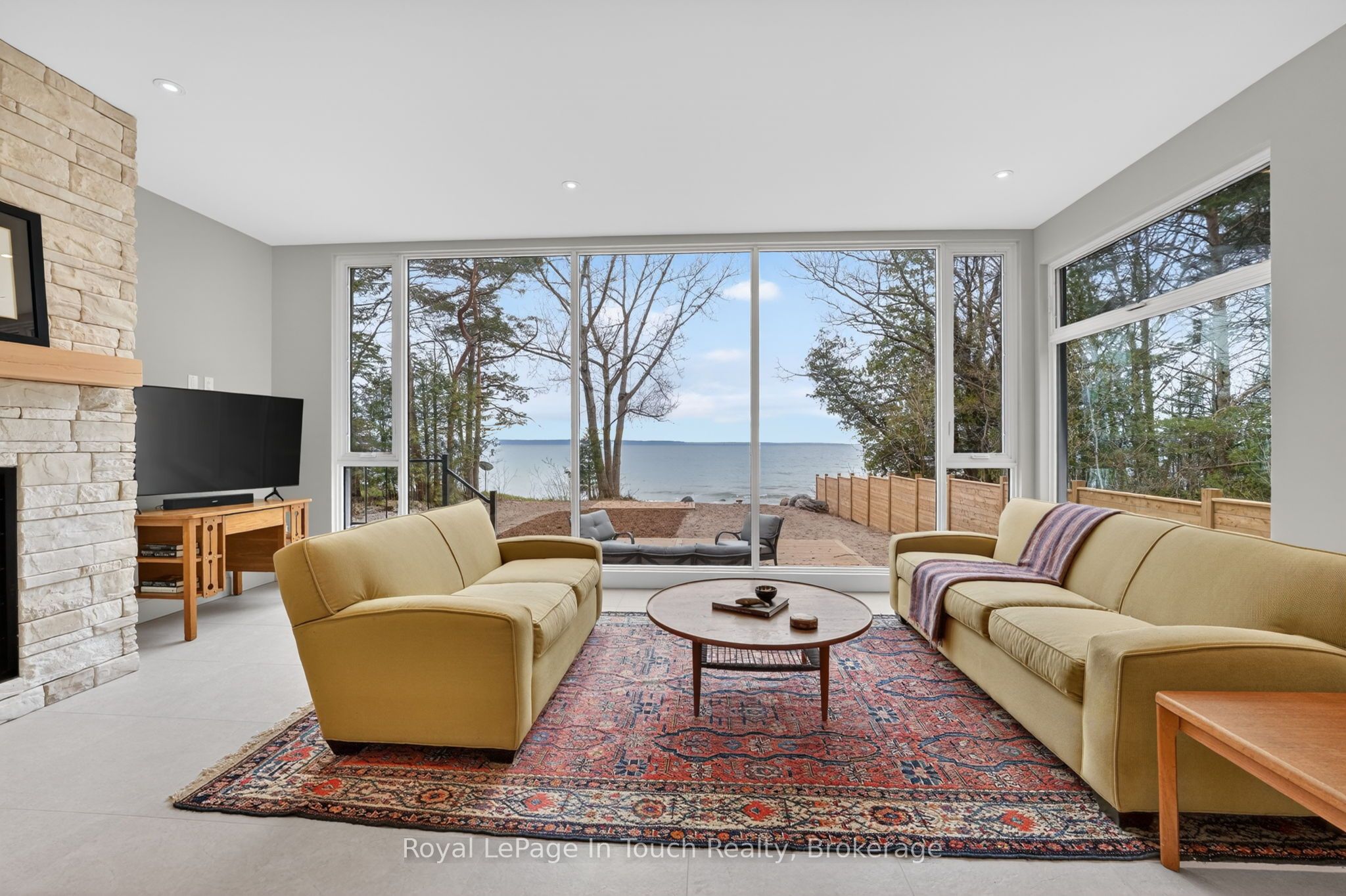 160 Tiny Beaches Road N Property Photo 16