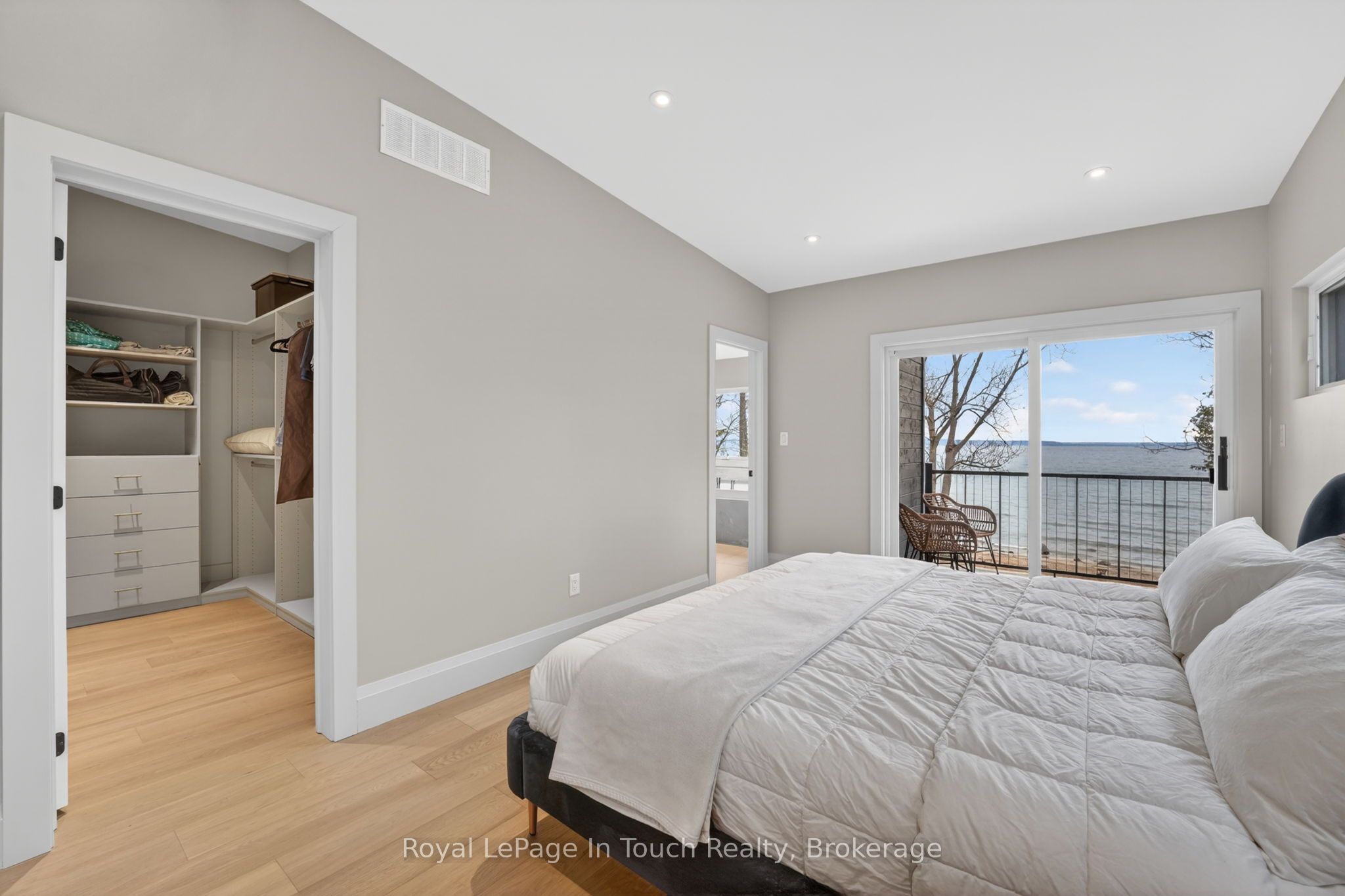 160 Tiny Beaches Road N Property Photo 21