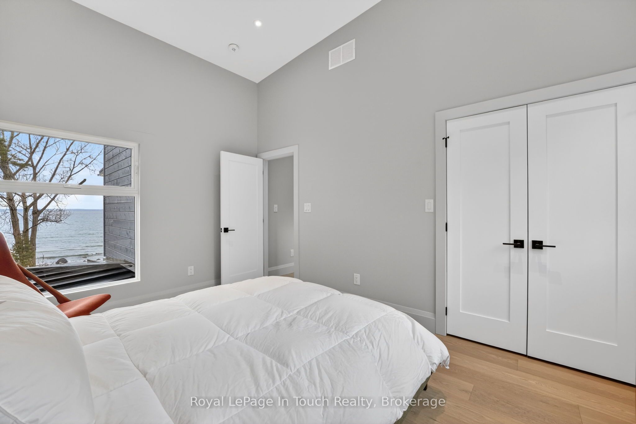160 Tiny Beaches Road N Property Photo 29