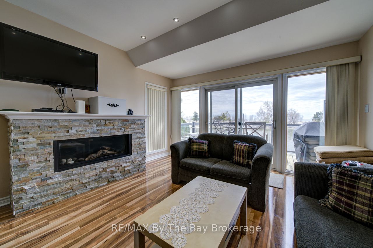 216 River Road E 1 Property Photo 16