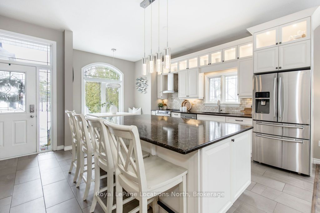 1094 River Road W Property Photo 6