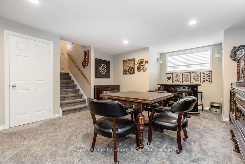 1094 River Road W Property Photo 24