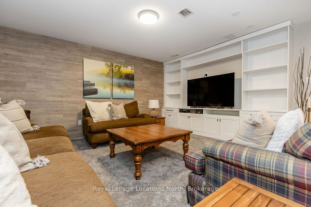 1094 River Road W Property Photo 27