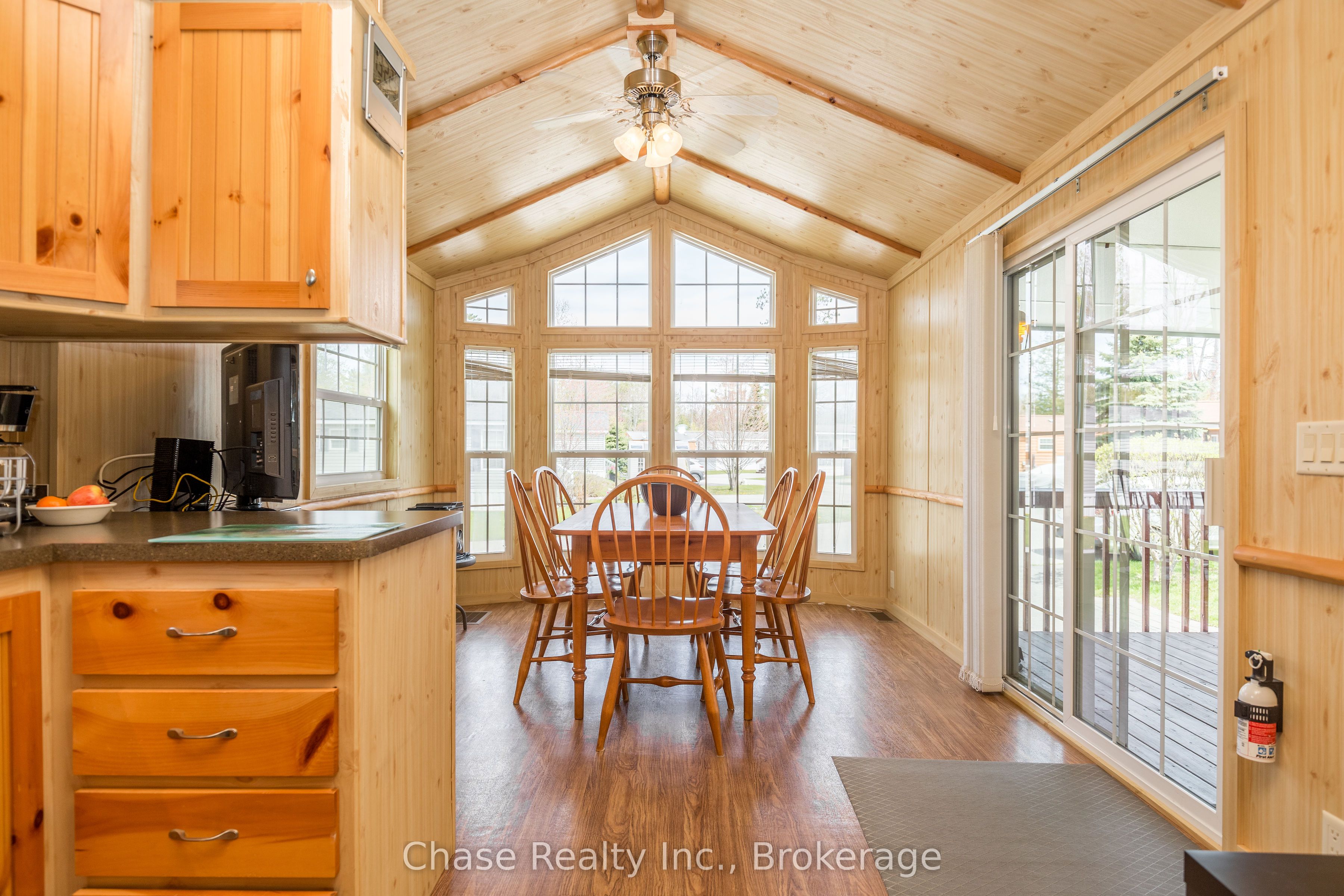38 Temagami Trail Property Photo 4