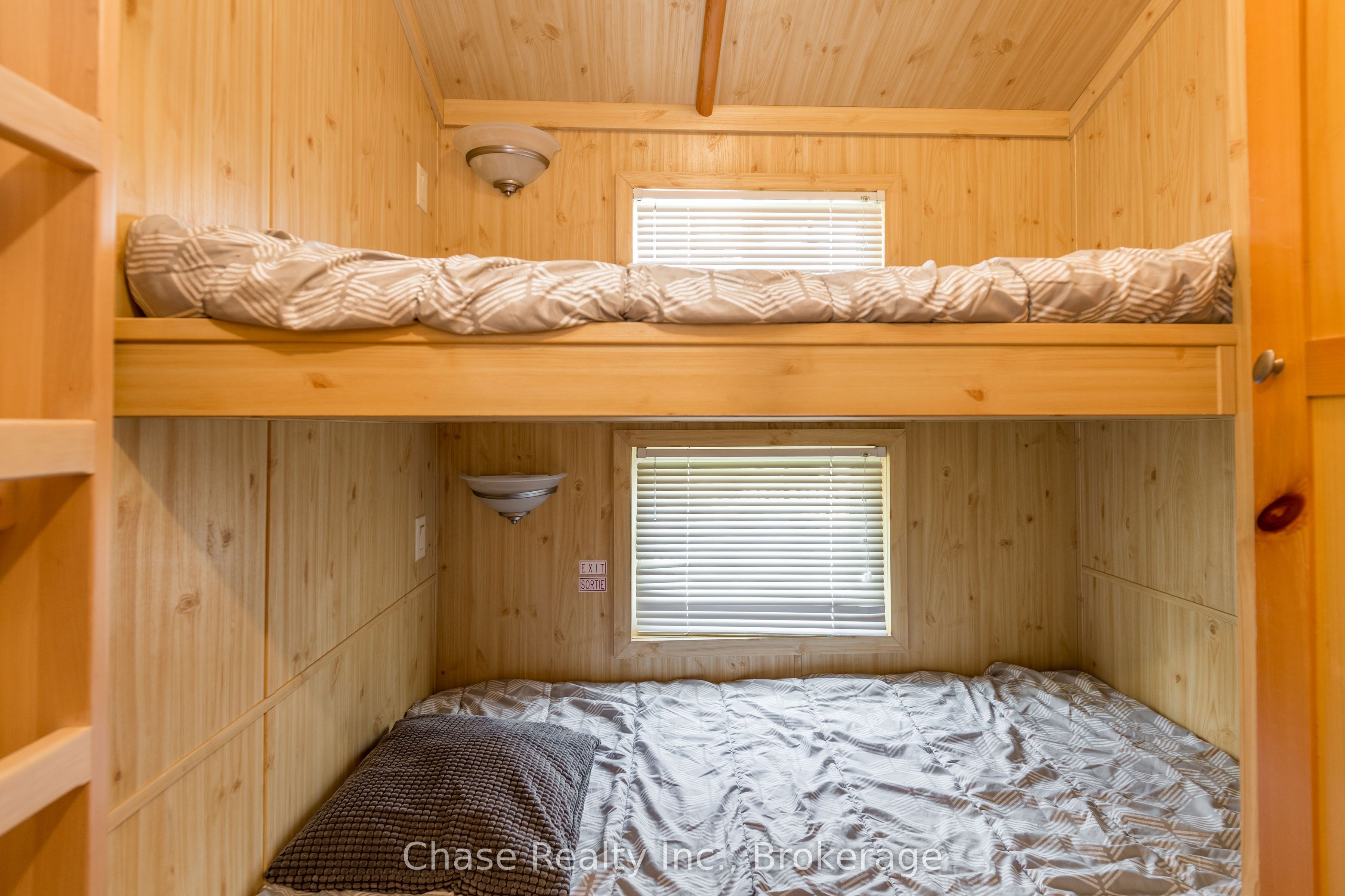 38 Temagami Trail Property Photo 10