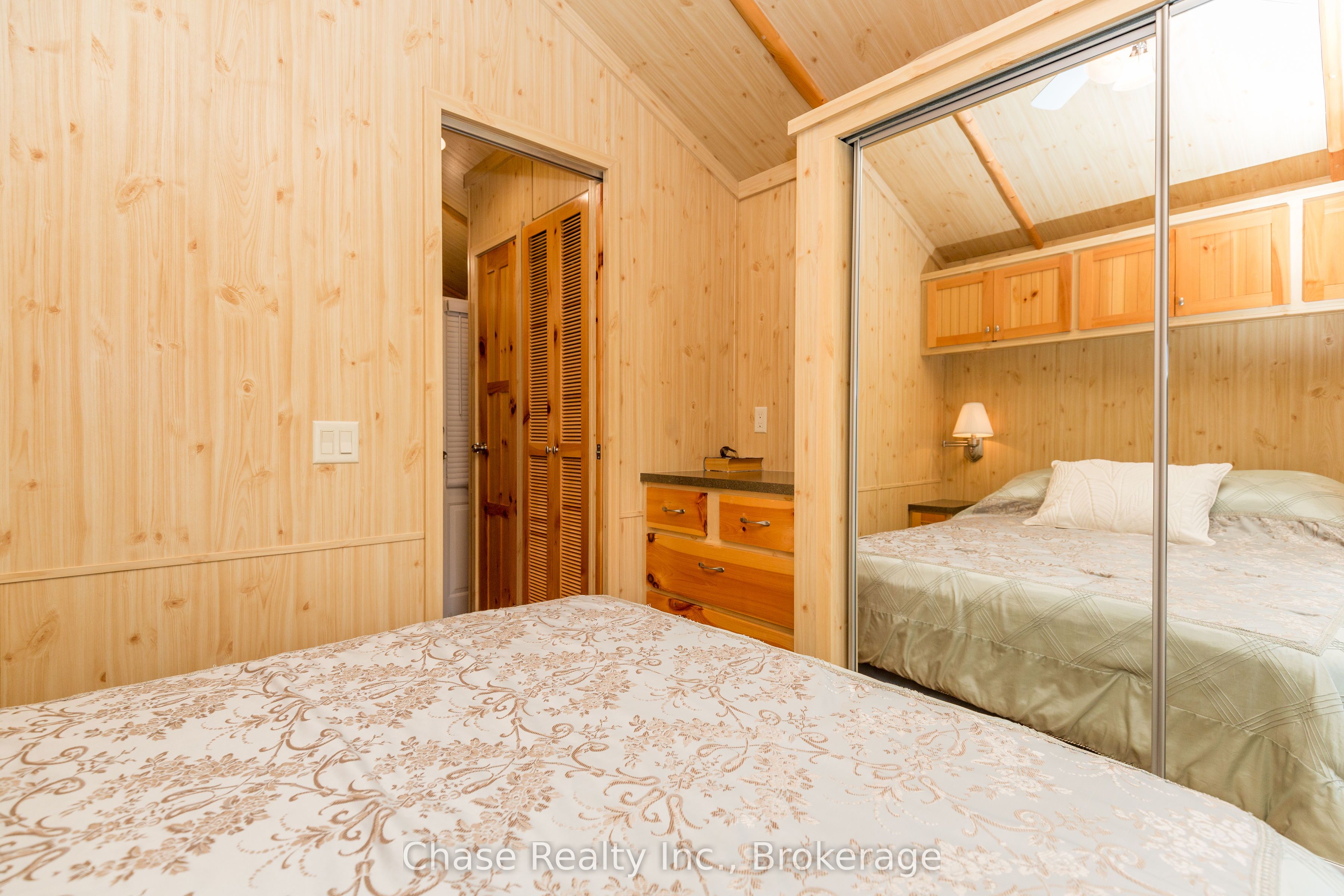 38 Temagami Trail Property Photo 12
