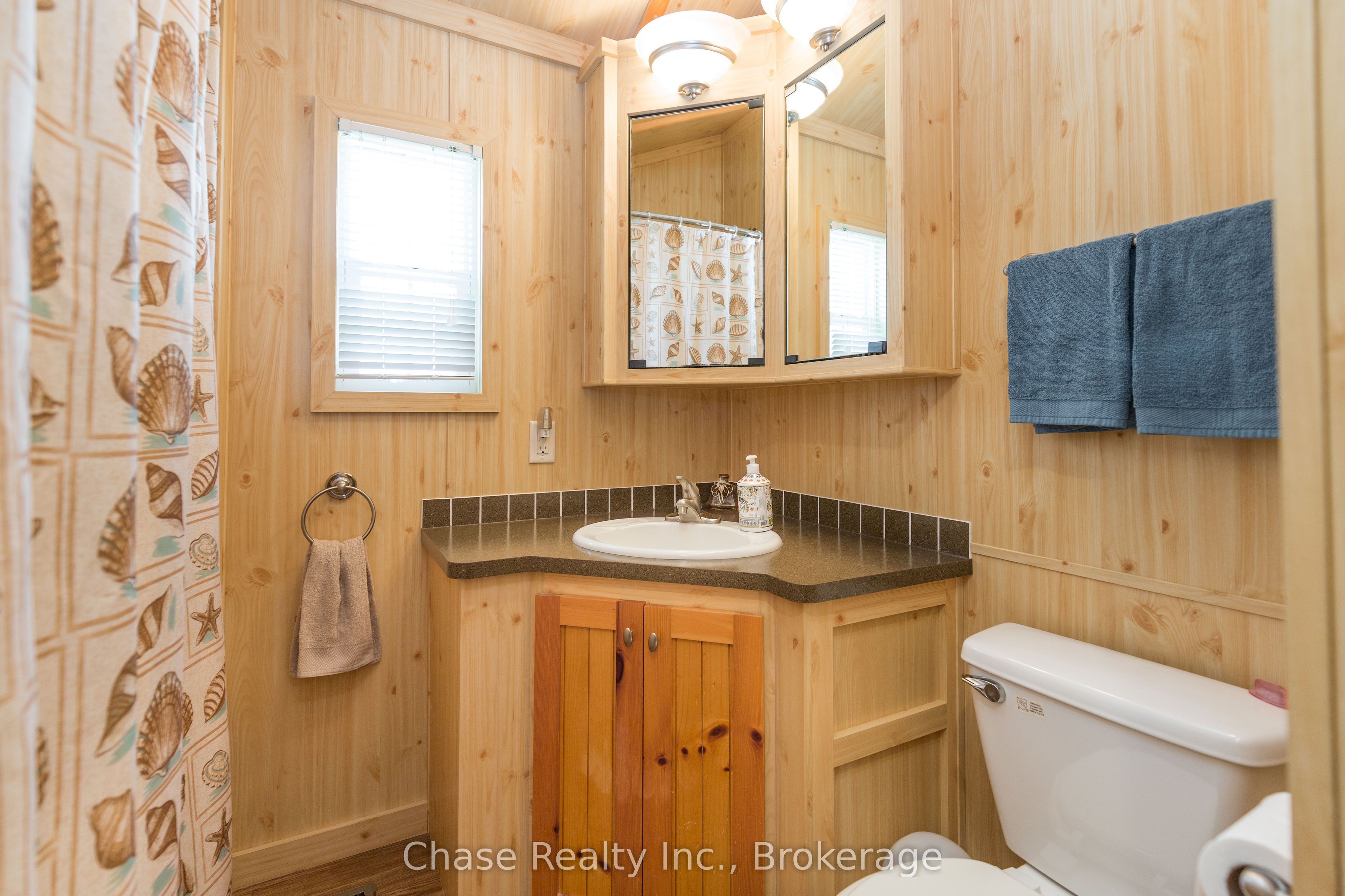 38 Temagami Trail Property Photo 13
