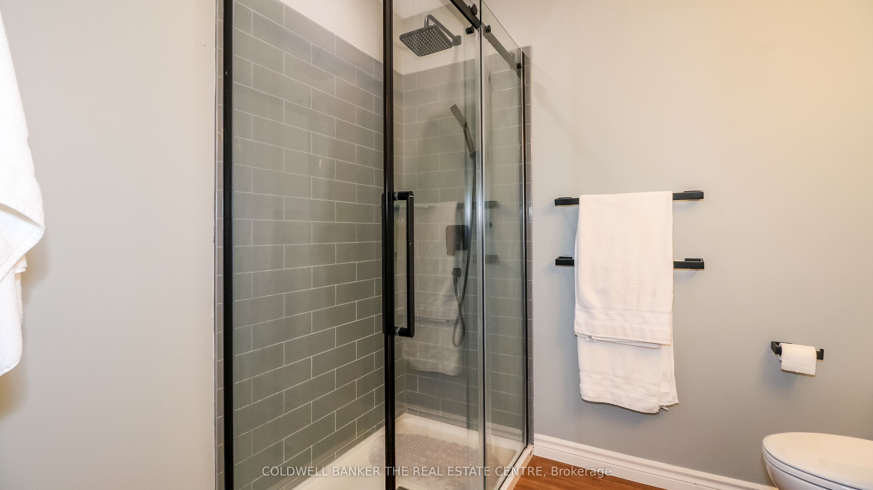 33 Elvyn Crescent Property Photo 26