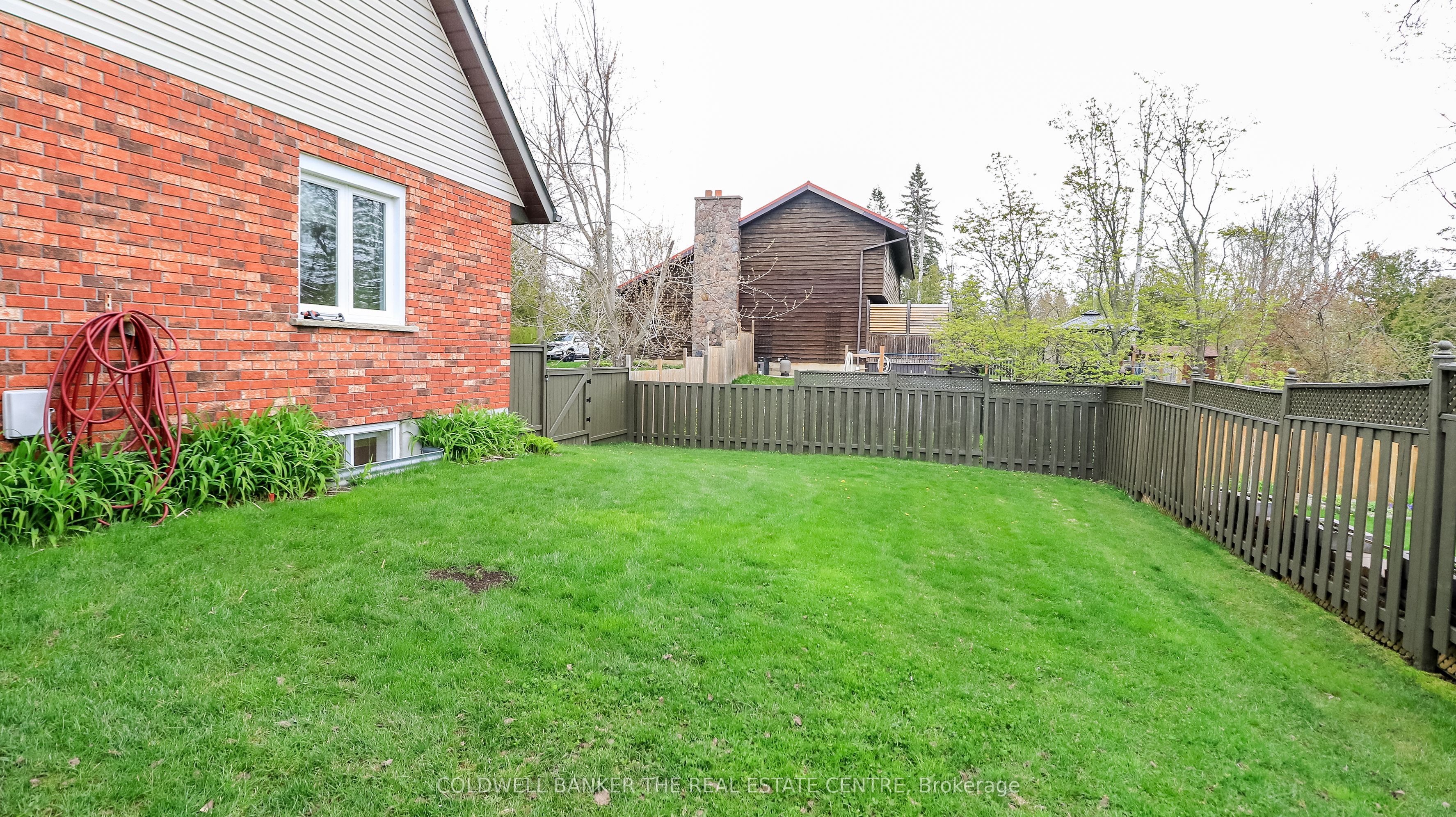 33 Elvyn Crescent Property Photo 39