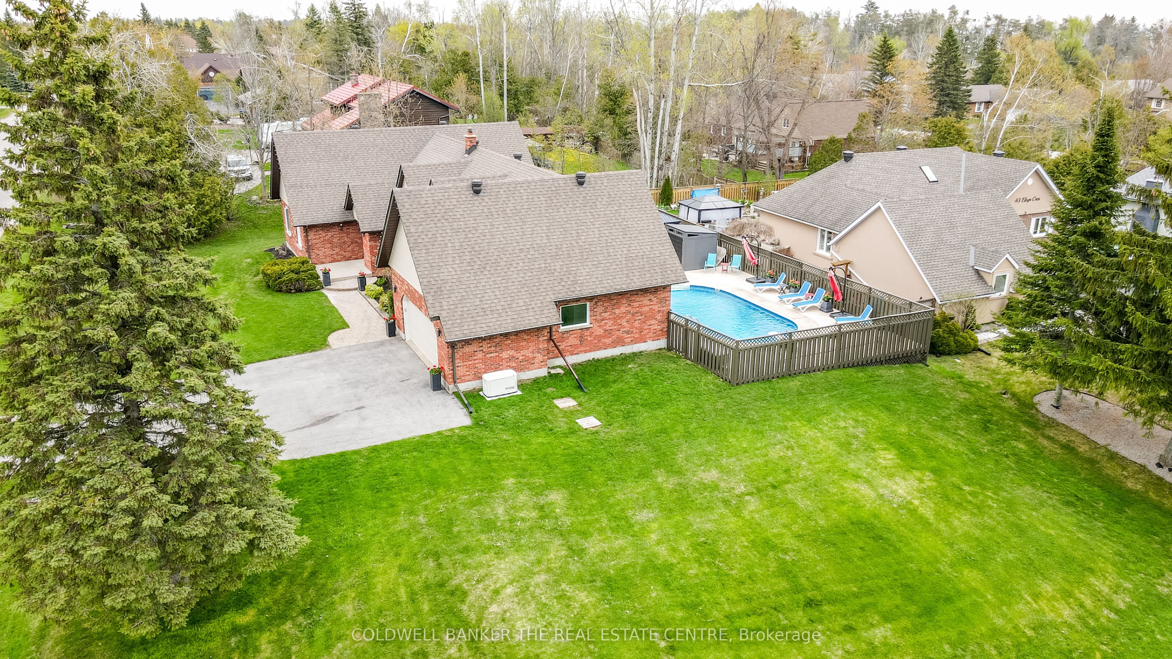 33 Elvyn Crescent Property Photo 43