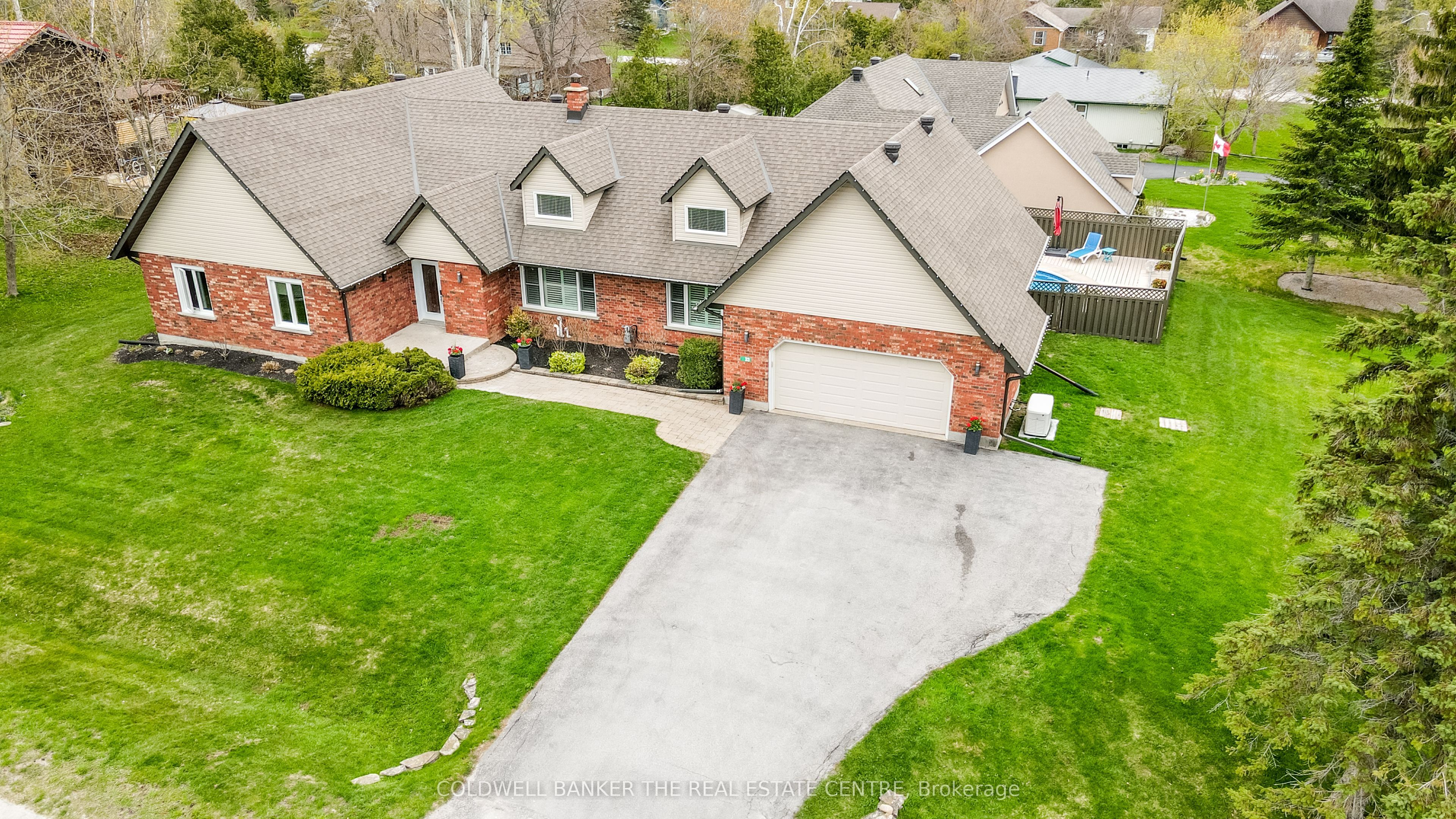 33 Elvyn Crescent Property Photo 44