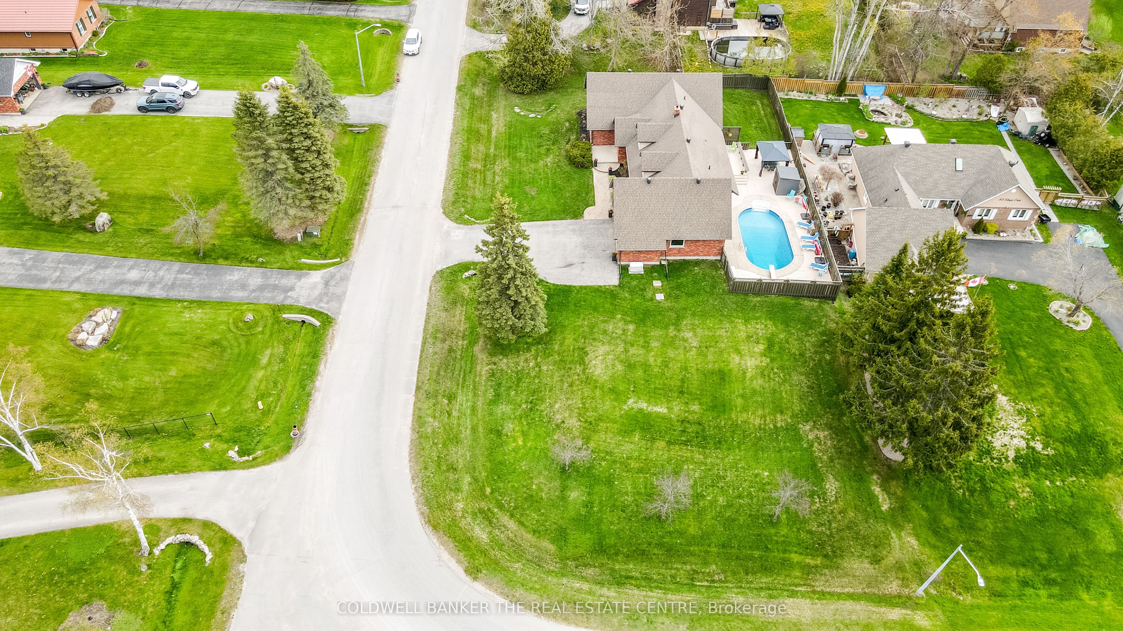 33 Elvyn Crescent Property Photo 45
