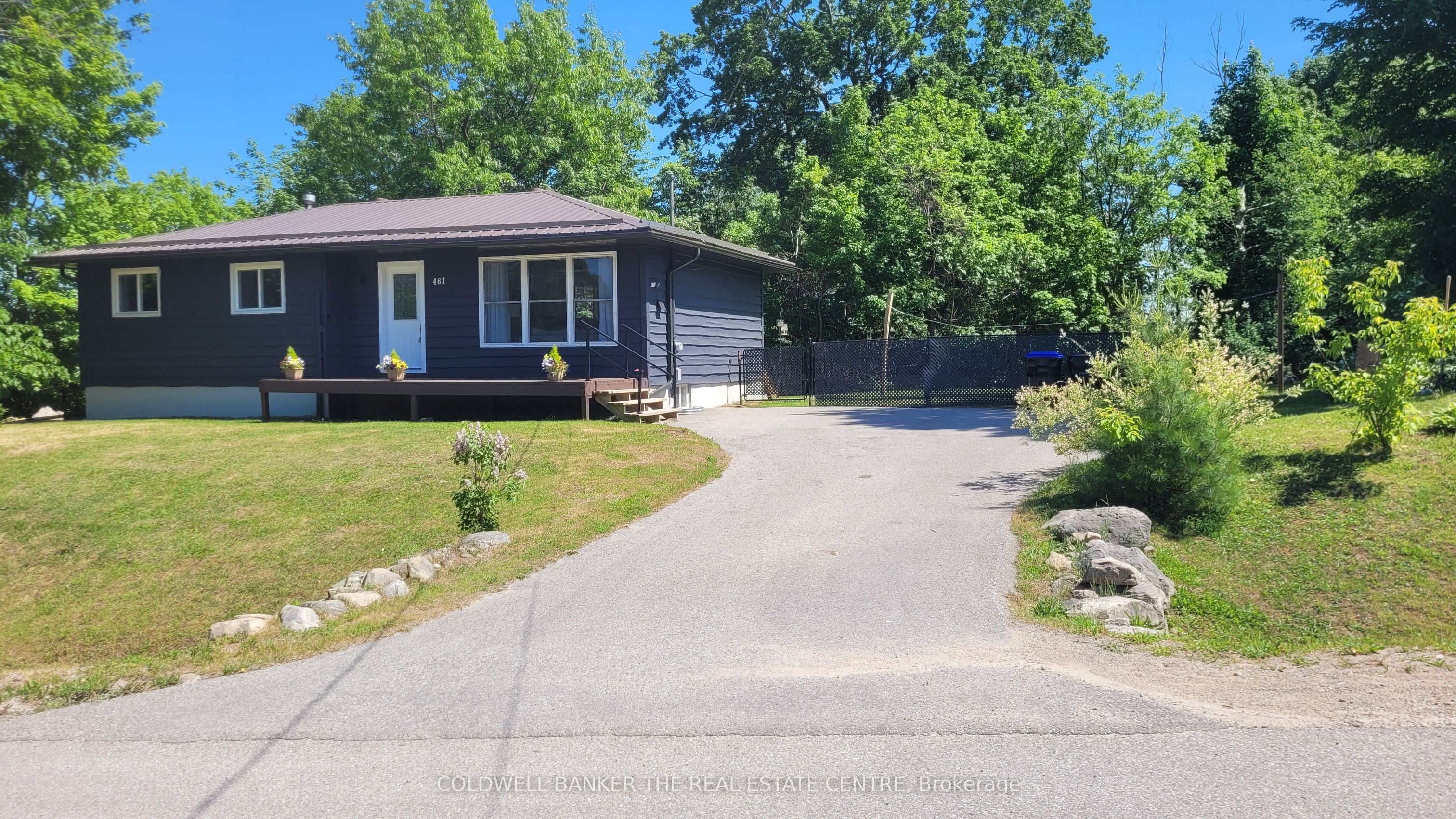 461 Alberta Street Property Photo 1