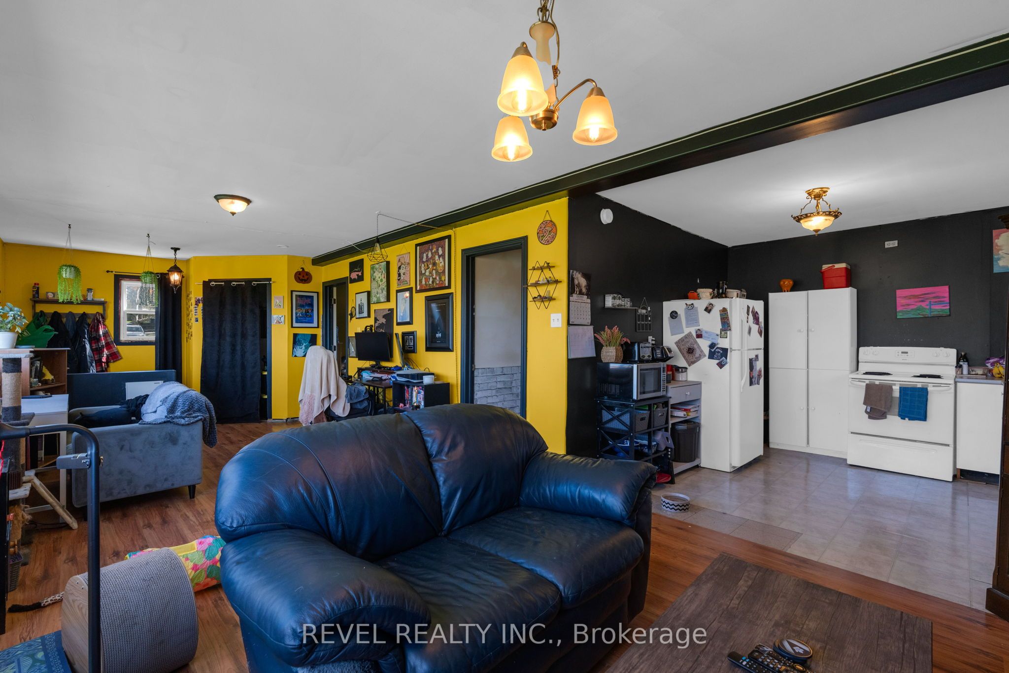 2940 Old Second Road S Property Photo 34