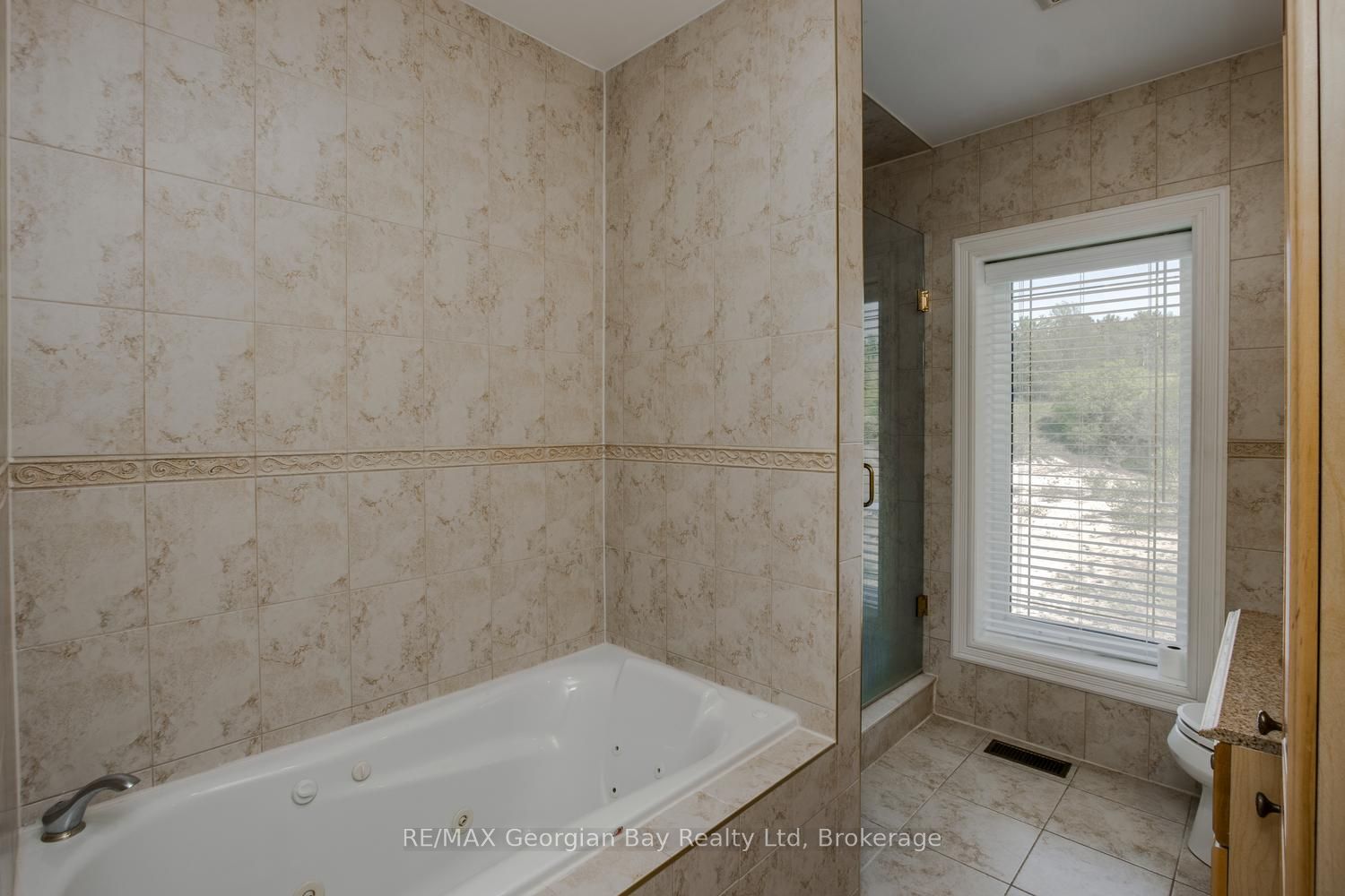 1107 Tiny Beaches Road S Property Photo 29