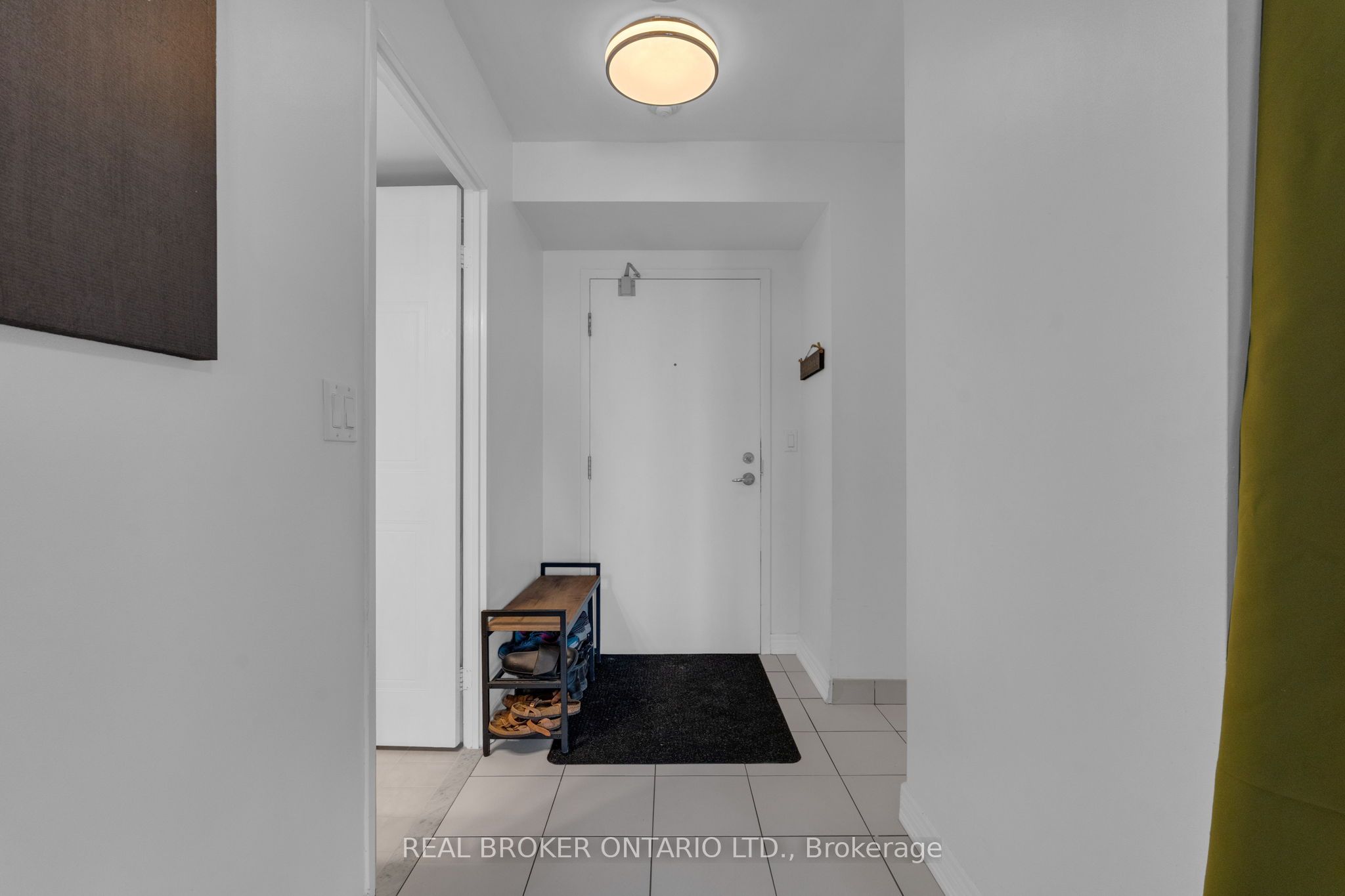 140 Dunlop Street E 704 Property Photo 15