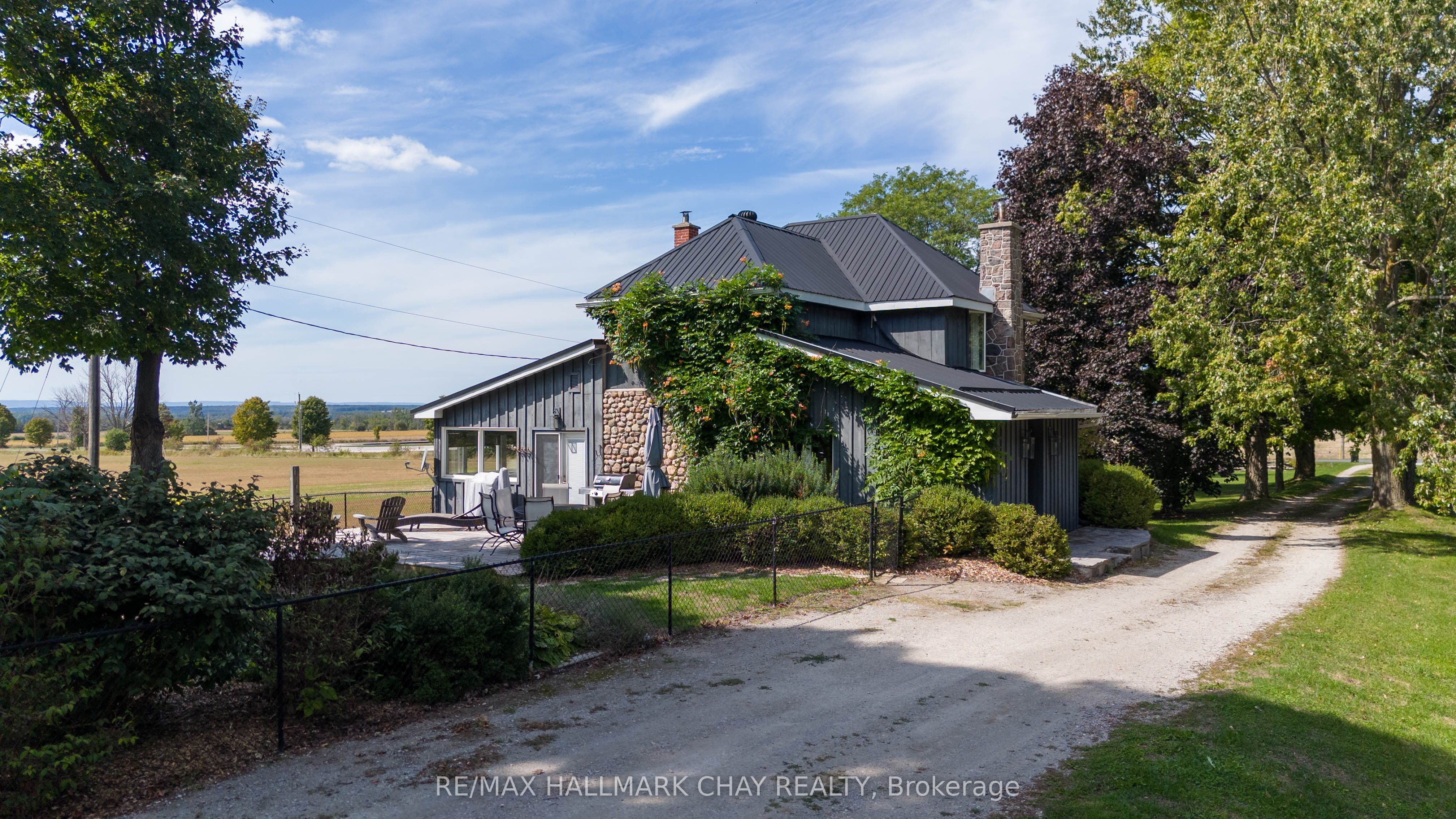 2473 Ronald Road Property Photo 5