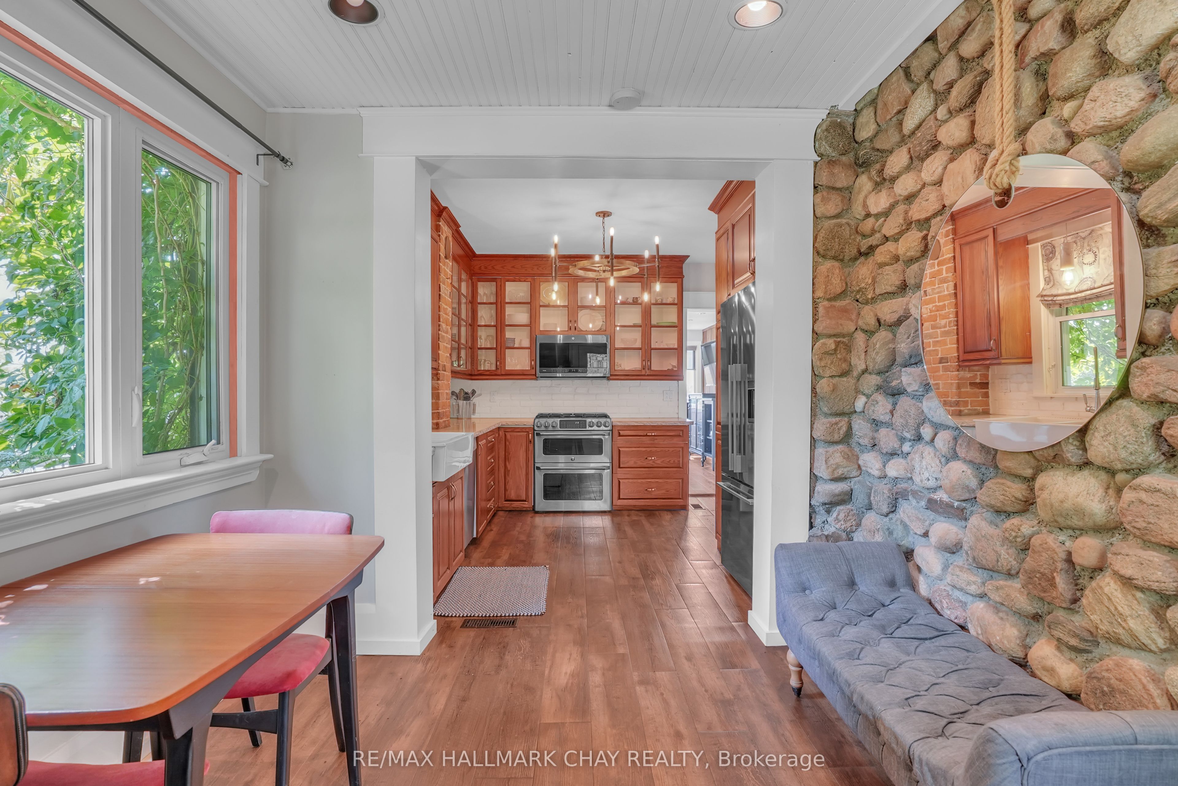 2473 Ronald Road Property Photo 11