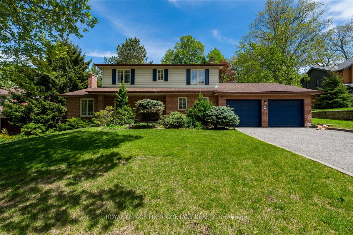 11 Forestwood Lane Property Photo 1