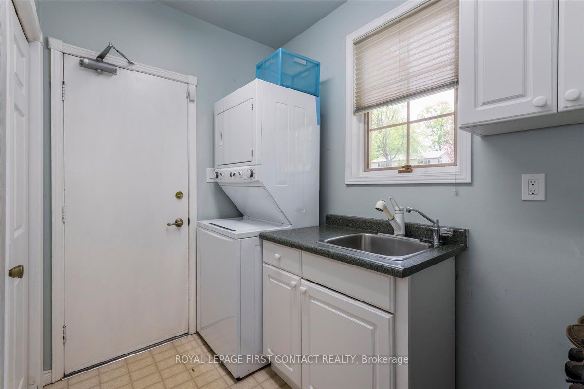 11 Forestwood Lane Property Photo 19