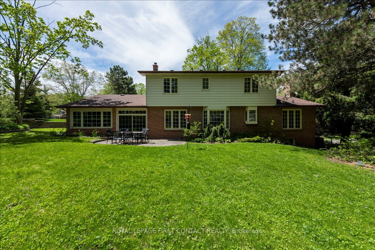11 Forestwood Lane Property Photo 41
