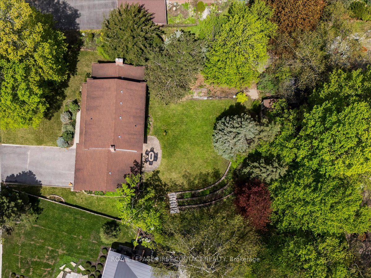 11 Forestwood Lane Property Photo 42