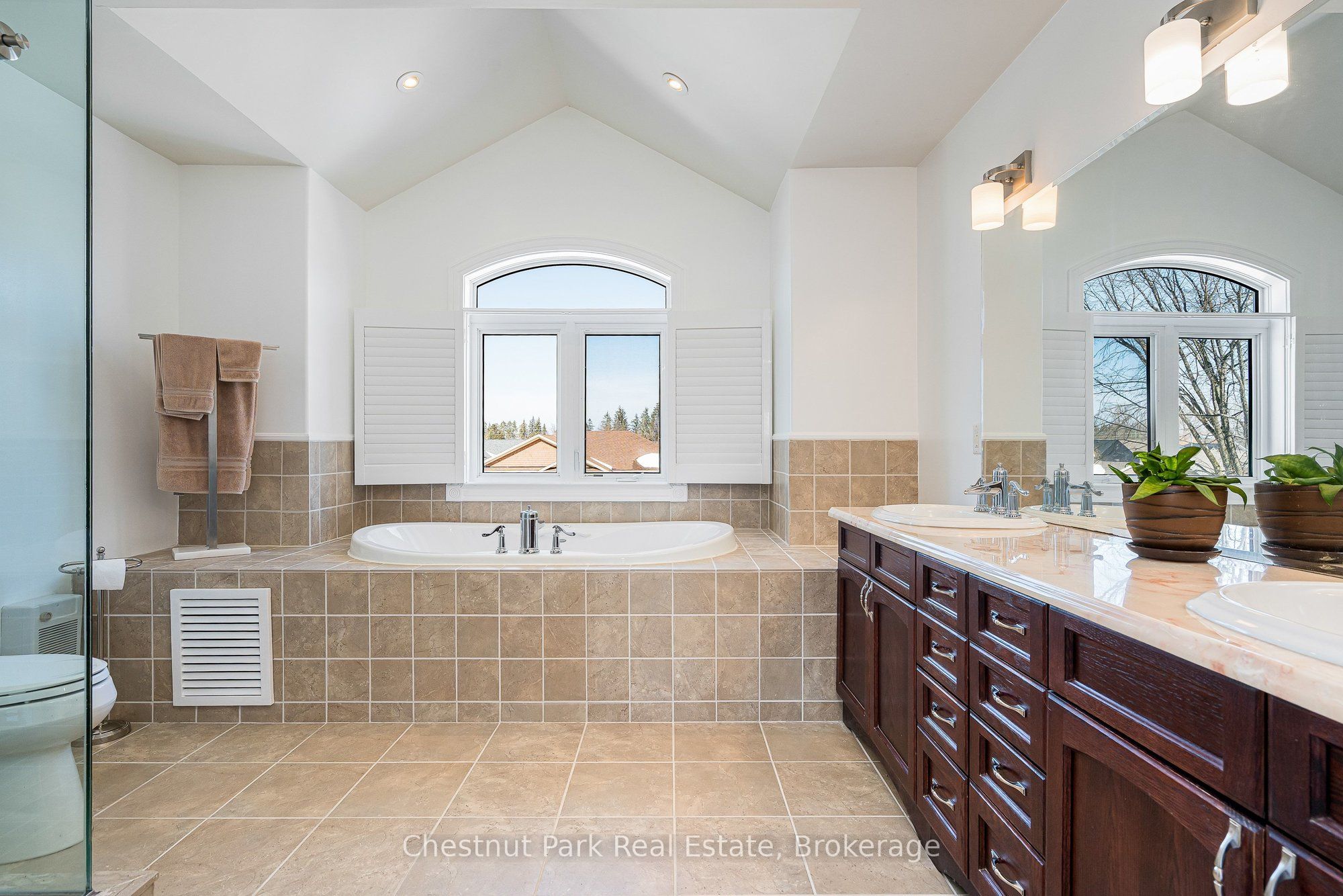 82 Stanley Street Property Photo 29