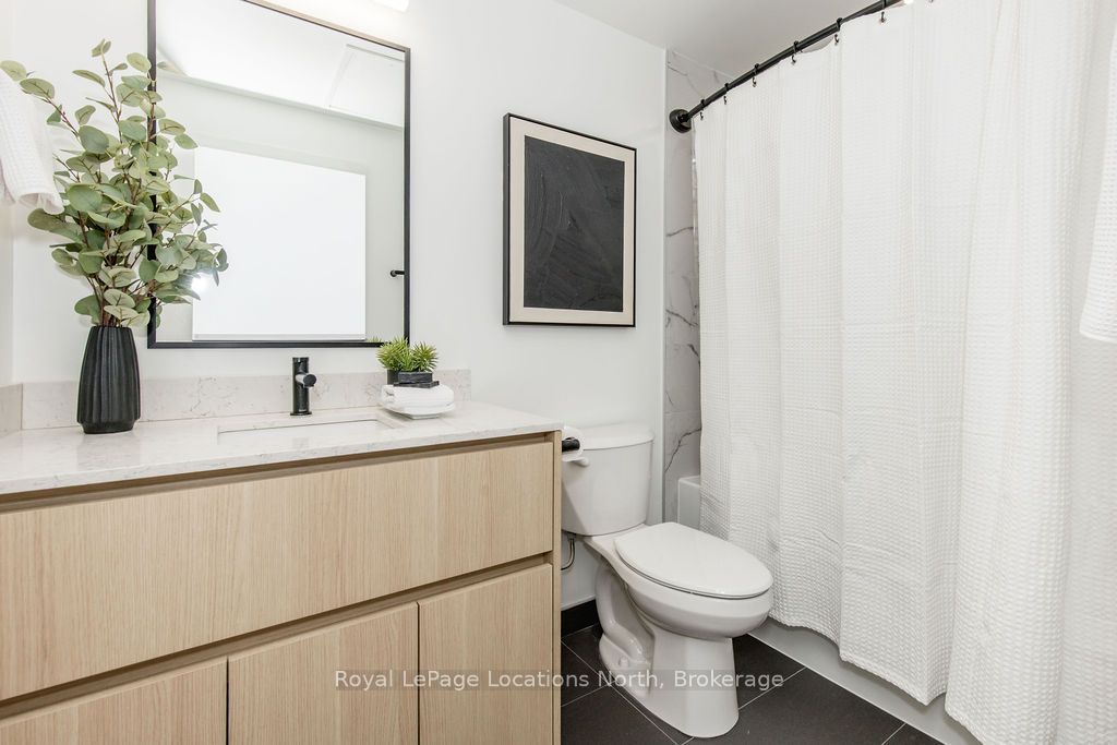 31 Huron Street 523 Property Photo 19