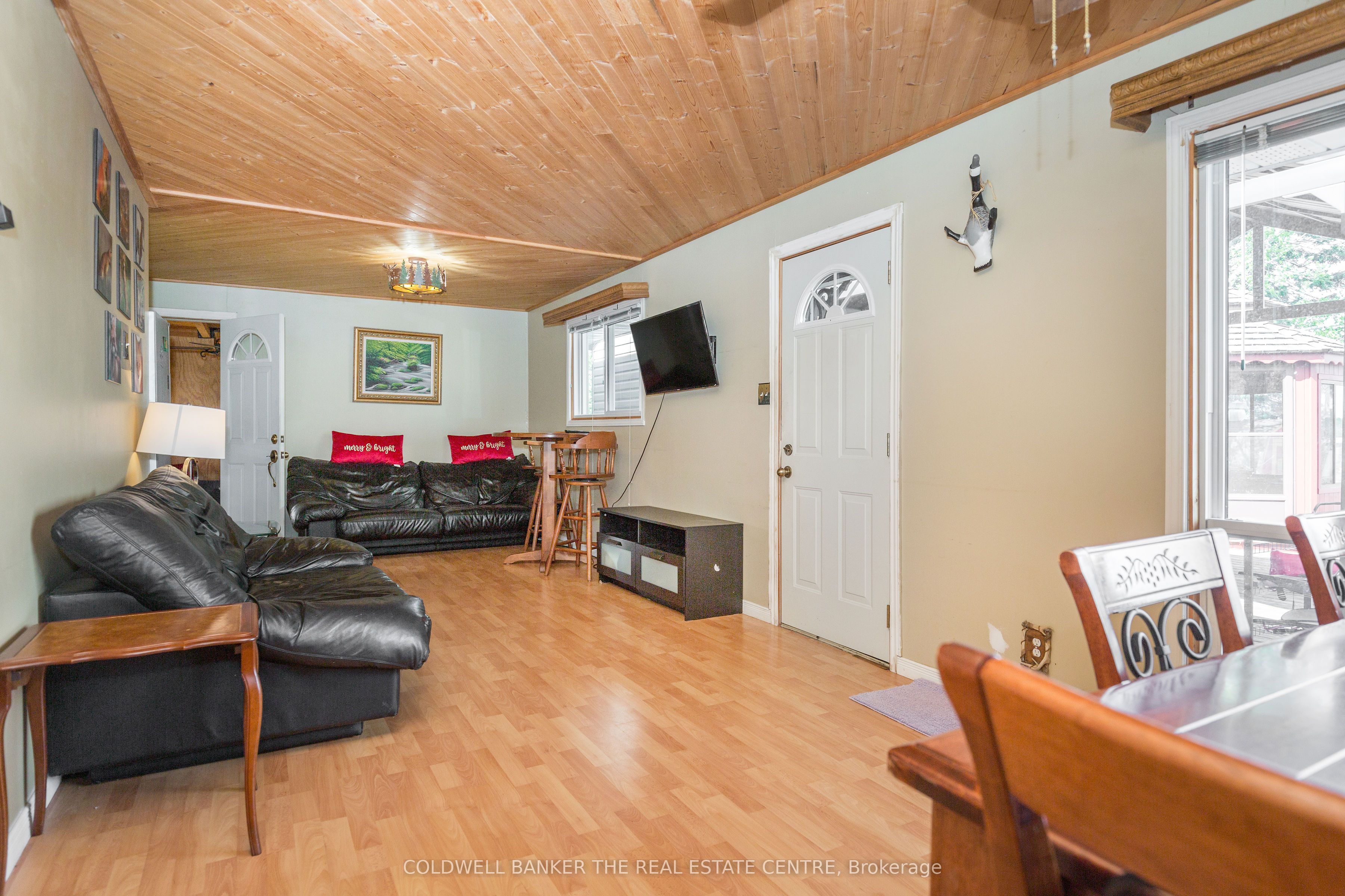 121 Maskinonge Road Property Photo 6